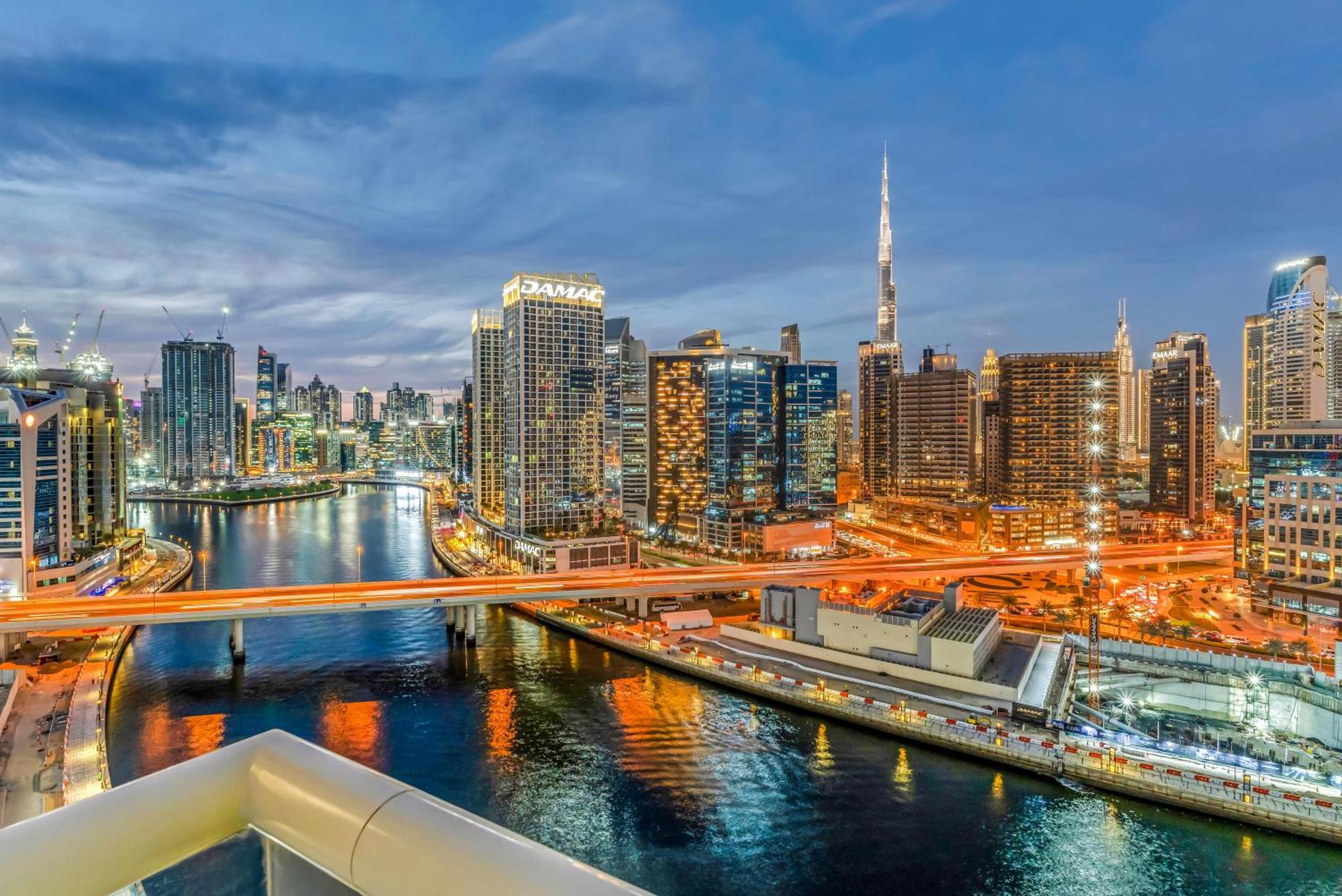 Above And Beyond - 1bdr With Burj Khalifa Views - Mayfair Tower In Business Bay