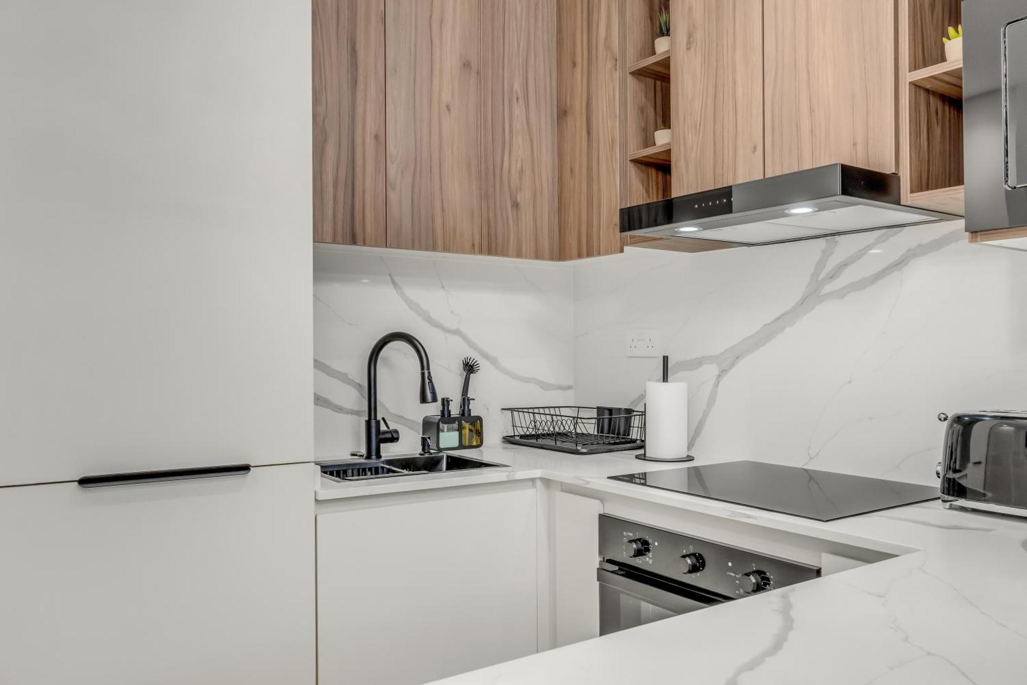 Apartment Above And Beyond - 1bdr With Burj Khalifa Views - Mayfair Tower In Business Bay
