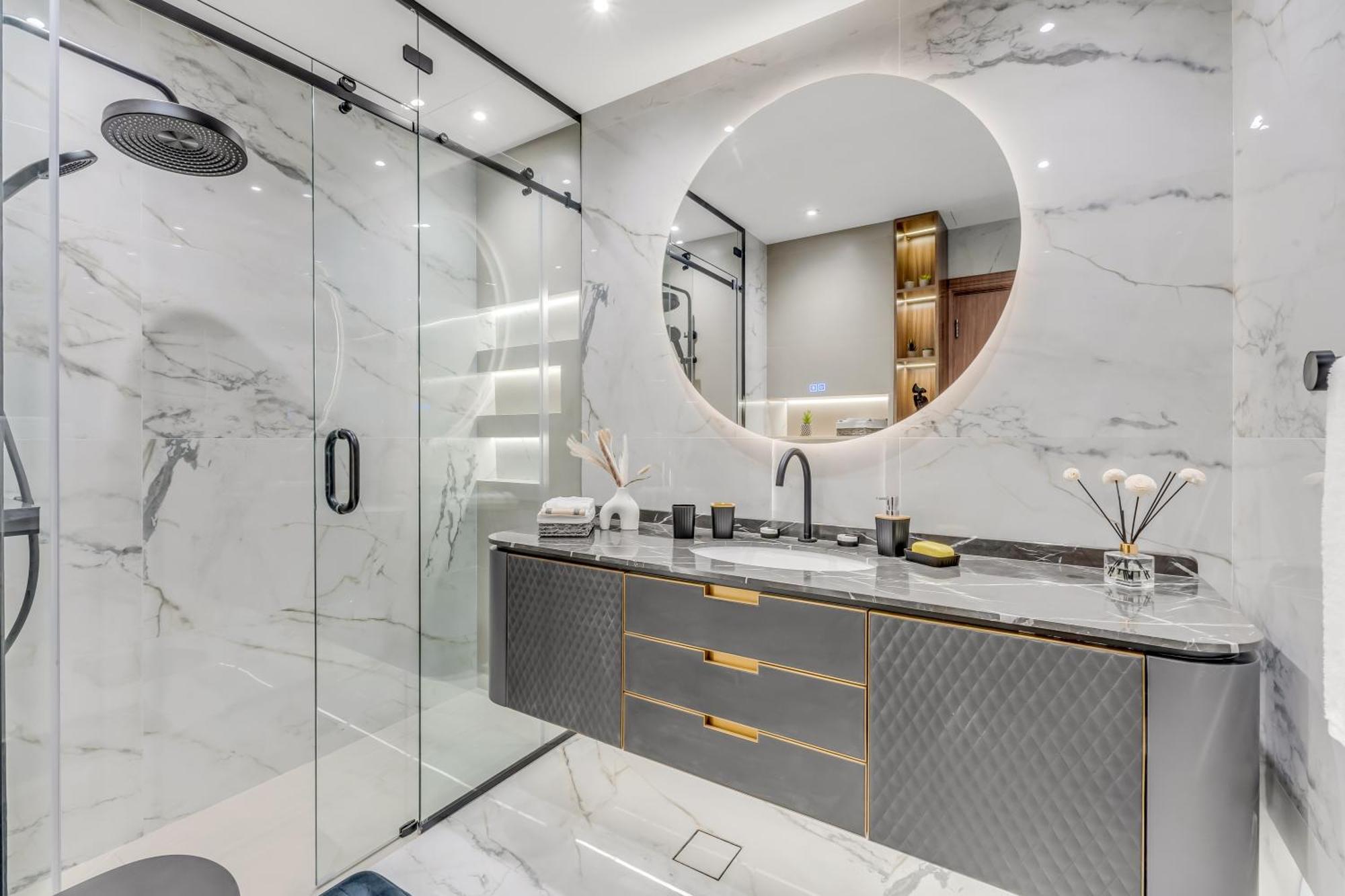 Apartment Above And Beyond - 1bdr With Burj Khalifa Views - Mayfair Tower In Business Bay
