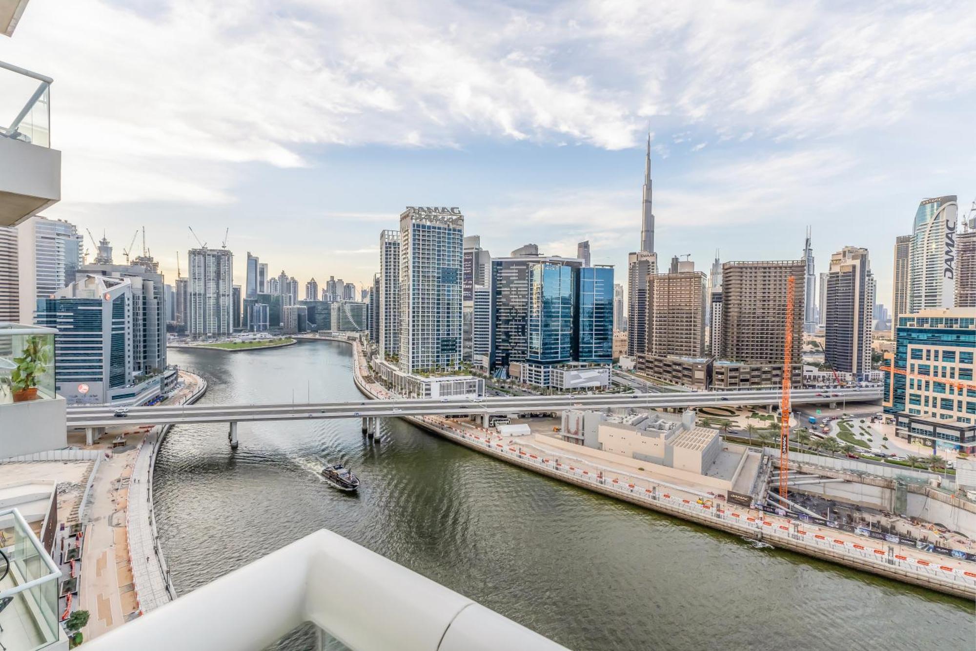 Apartment Above And Beyond - 1bdr With Burj Khalifa Views - Mayfair Tower In Business Bay Dubai