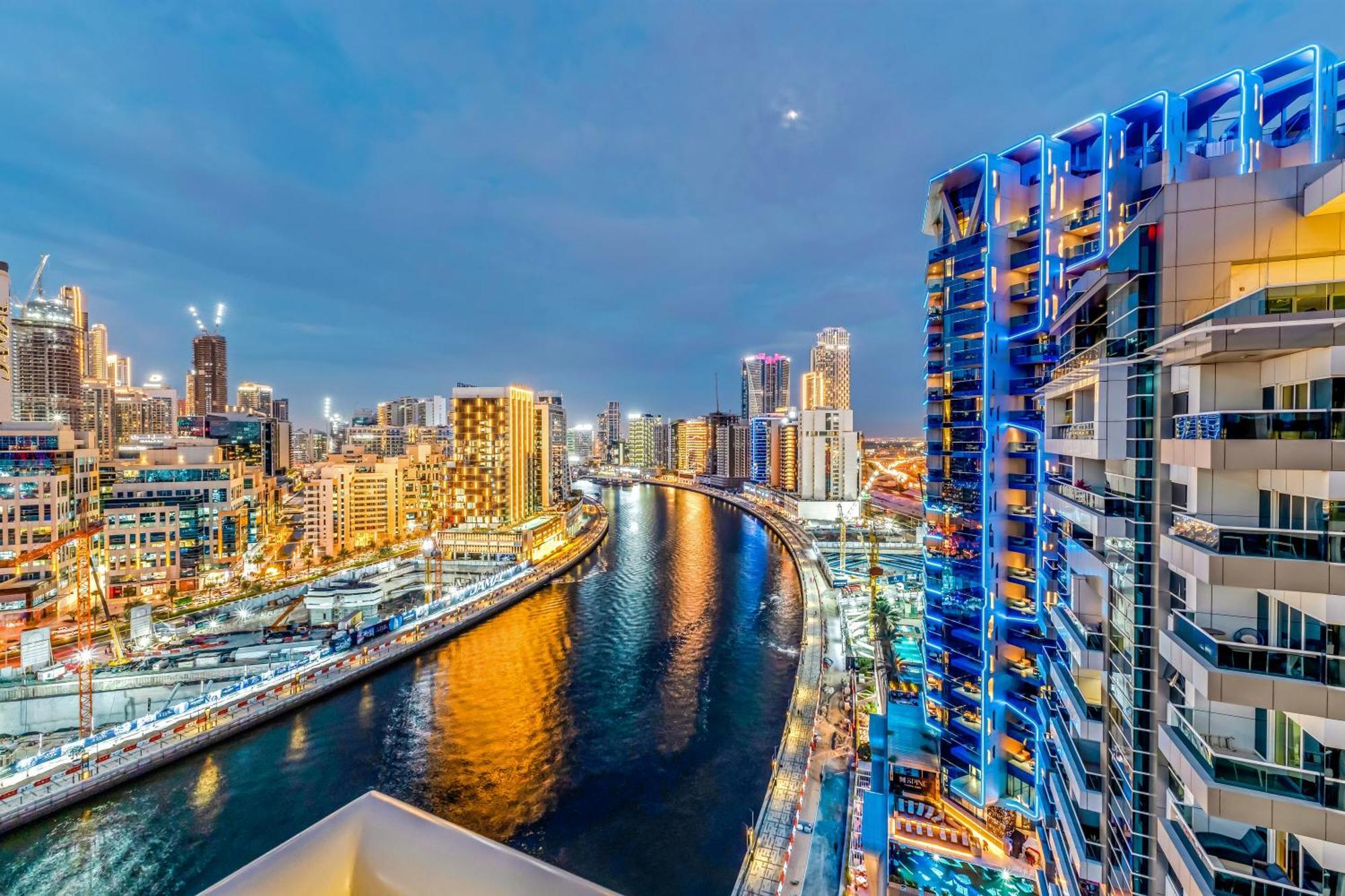 Above And Beyond - 1bdr With Burj Khalifa Views - Mayfair Tower In Business Bay