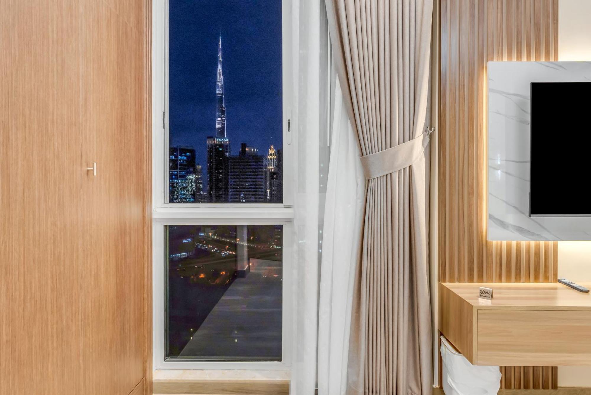 Apartment Above And Beyond - 1bdr With Burj Khalifa Views - Mayfair Tower In Business Bay