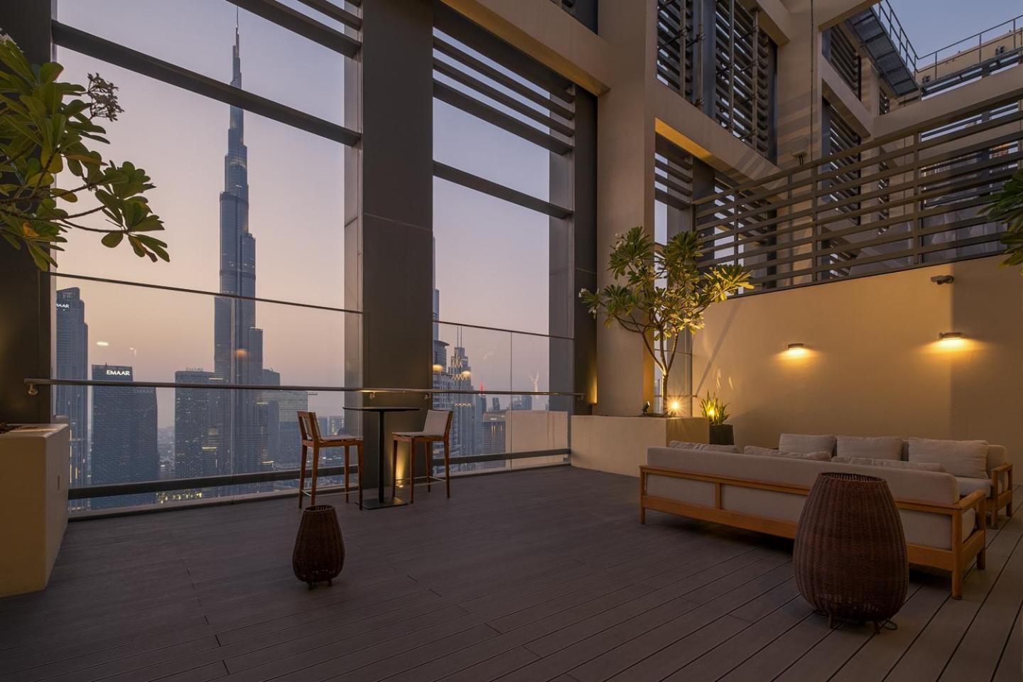Apartment Luxury At The Top- Iconic Burj Views-dubai Mall Access 2br By Maxx Value Homes *