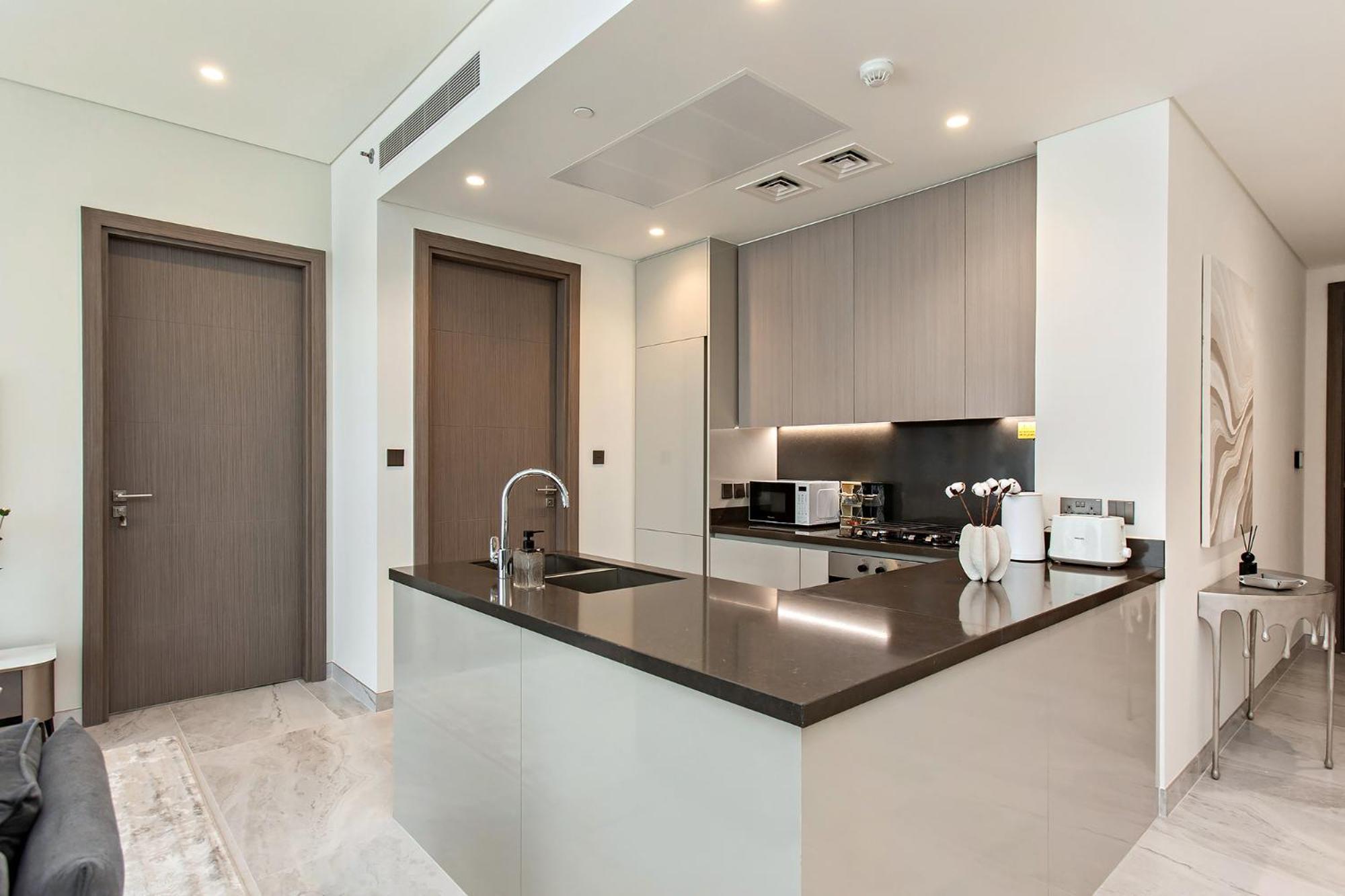 High-rise 1bdr In Business Bay