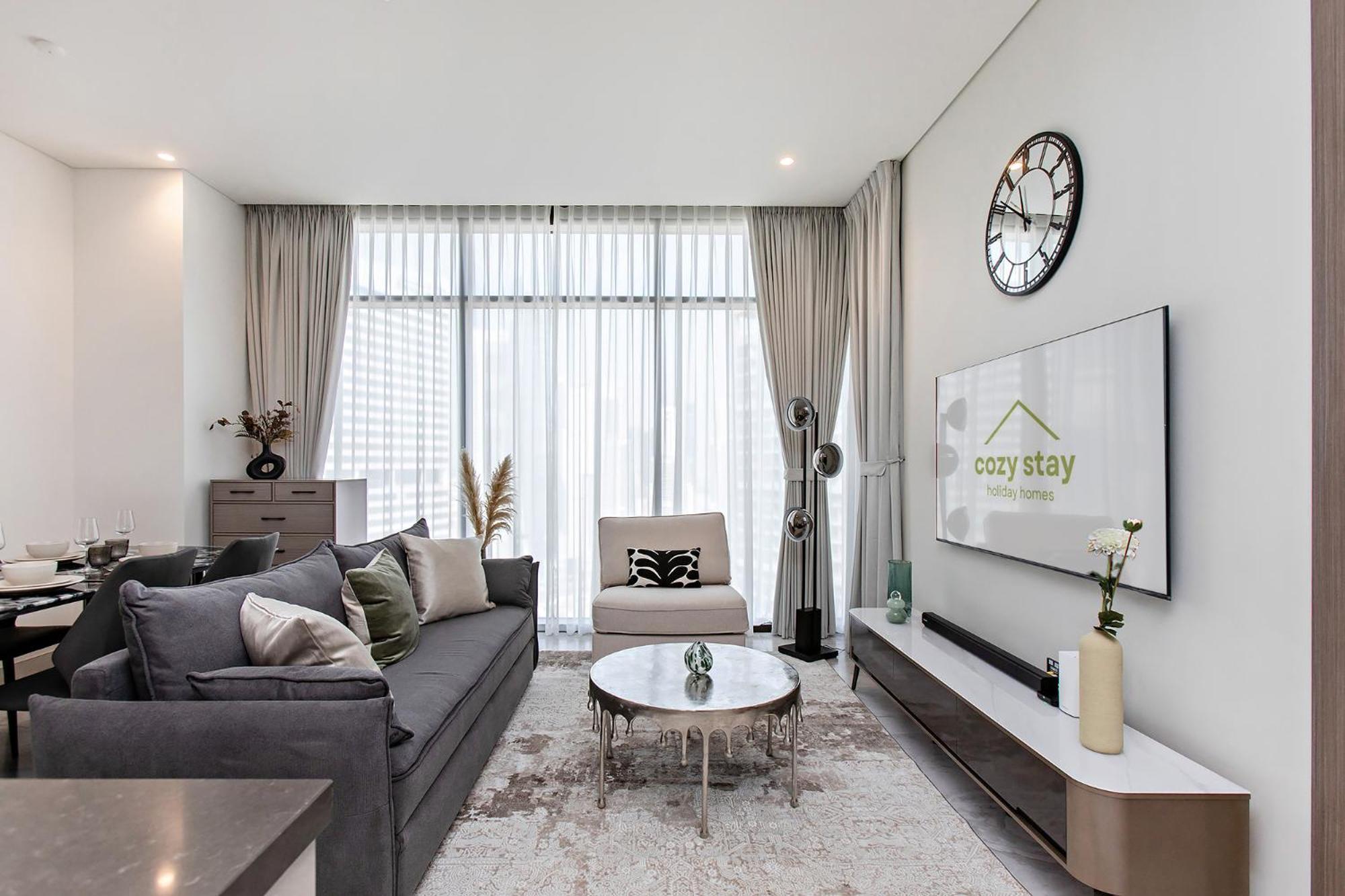 High-rise 1bdr In Business Bay Apartment *
