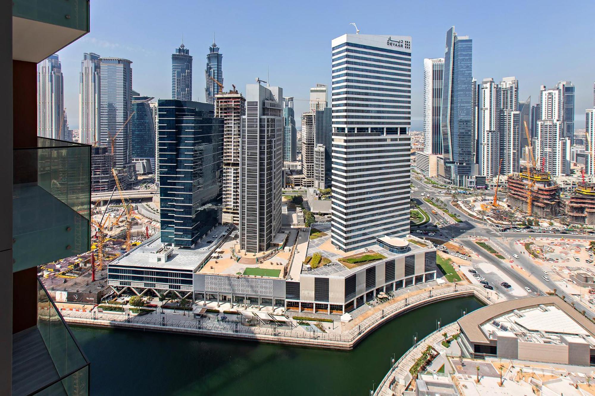 Apartment High-rise 1bdr In Business Bay Dubai