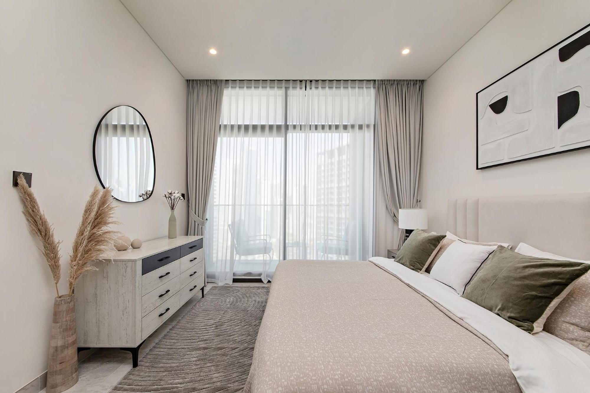 High-rise 1bdr In Business Bay * Dubai