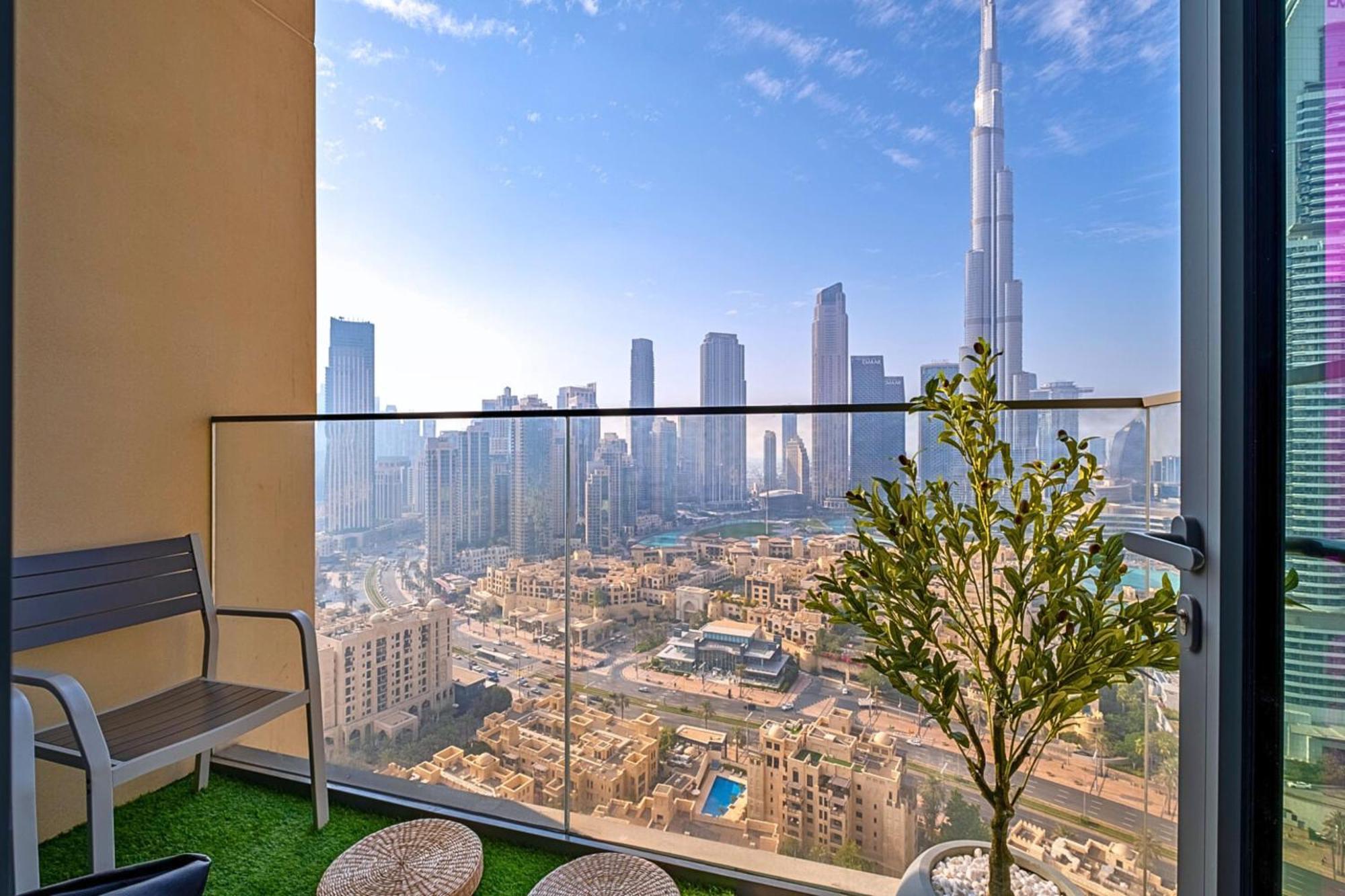 Apartment Luxury At The Top- Iconic Burj Views-dubai Mall Access 2br By Maxx Value Homes *