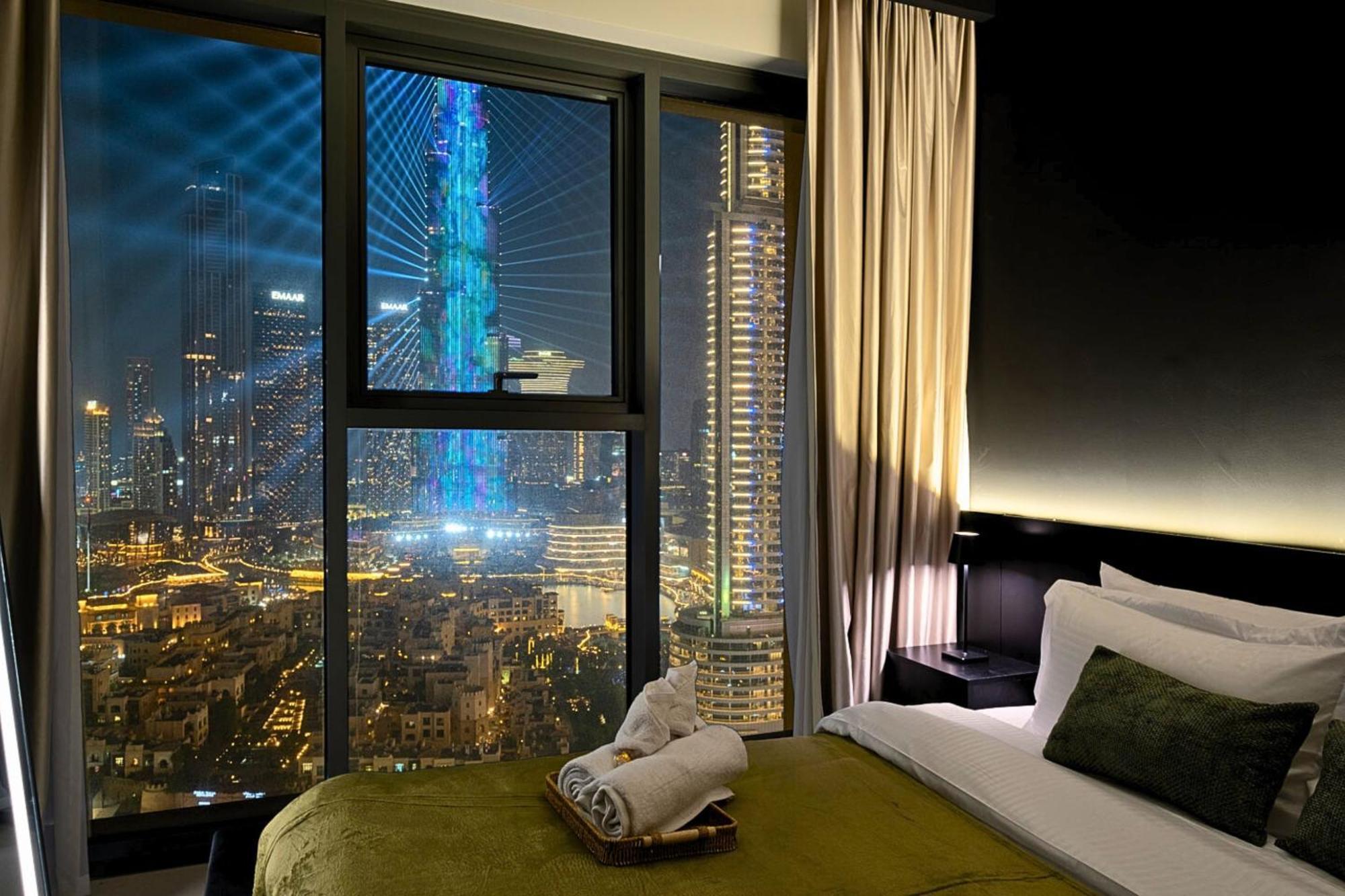Apartment Luxury At The Top- Iconic Burj Views-dubai Mall Access 2br By Maxx Value Homes *