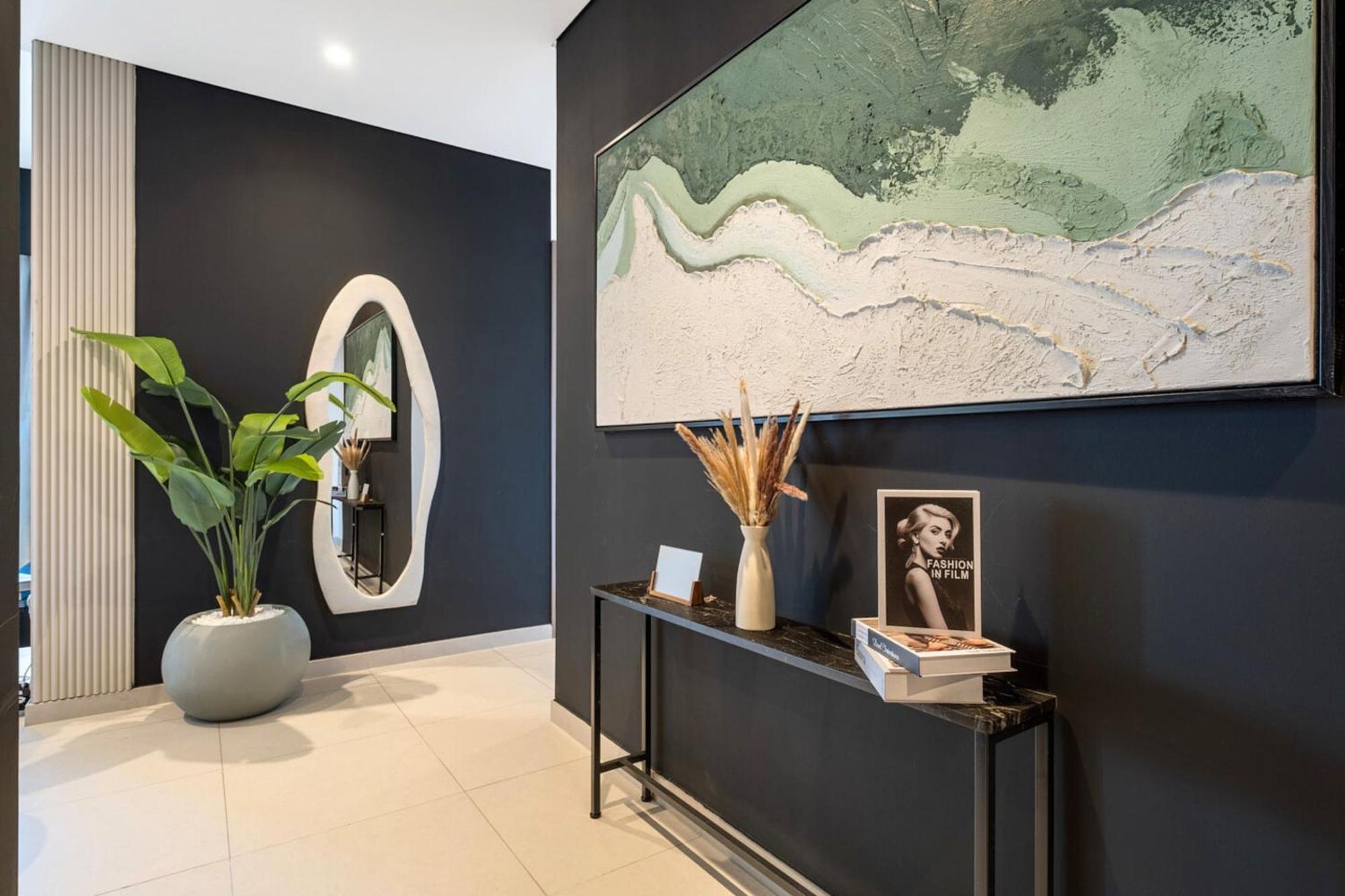 Apartment Luxury At The Top- Iconic Burj Views-dubai Mall Access 2br By Maxx Value Homes Dubai