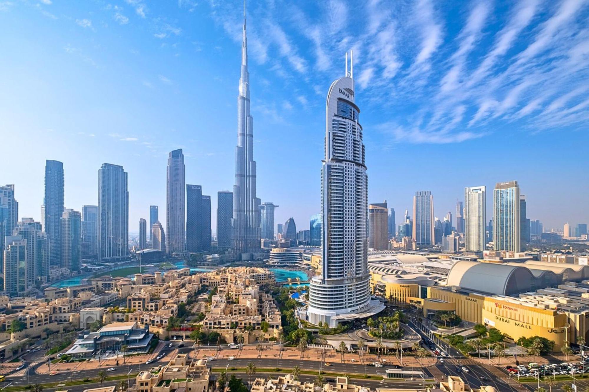 Luxury At The Top- Iconic Burj Views-dubai Mall Access 2br By Maxx Value Homes Apartment Dubai