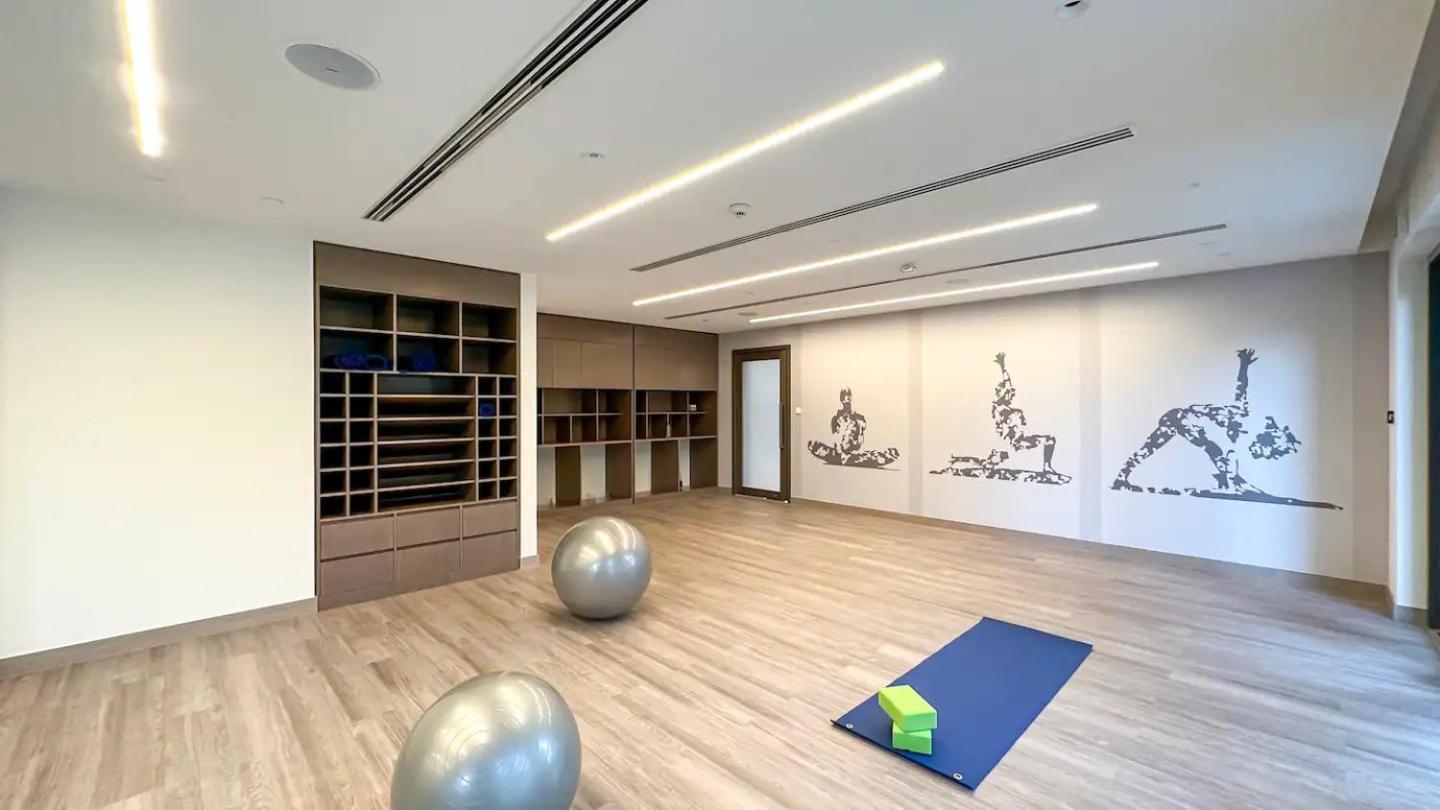 Luxury At The Top- Iconic Burj Views-dubai Mall Access 2br By Maxx Value Homes Apartment