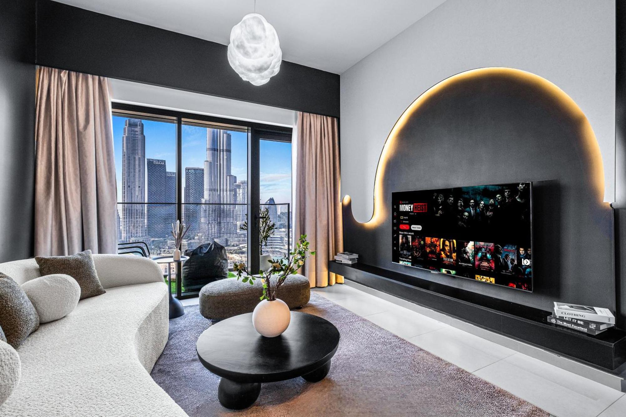 Luxury At The Top- Iconic Burj Views-dubai Mall Access 2br By Maxx Value Homes * Dubai