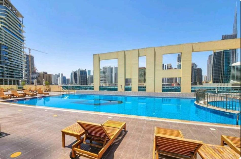 April Offer Huge 1bkh 4people & High Floor