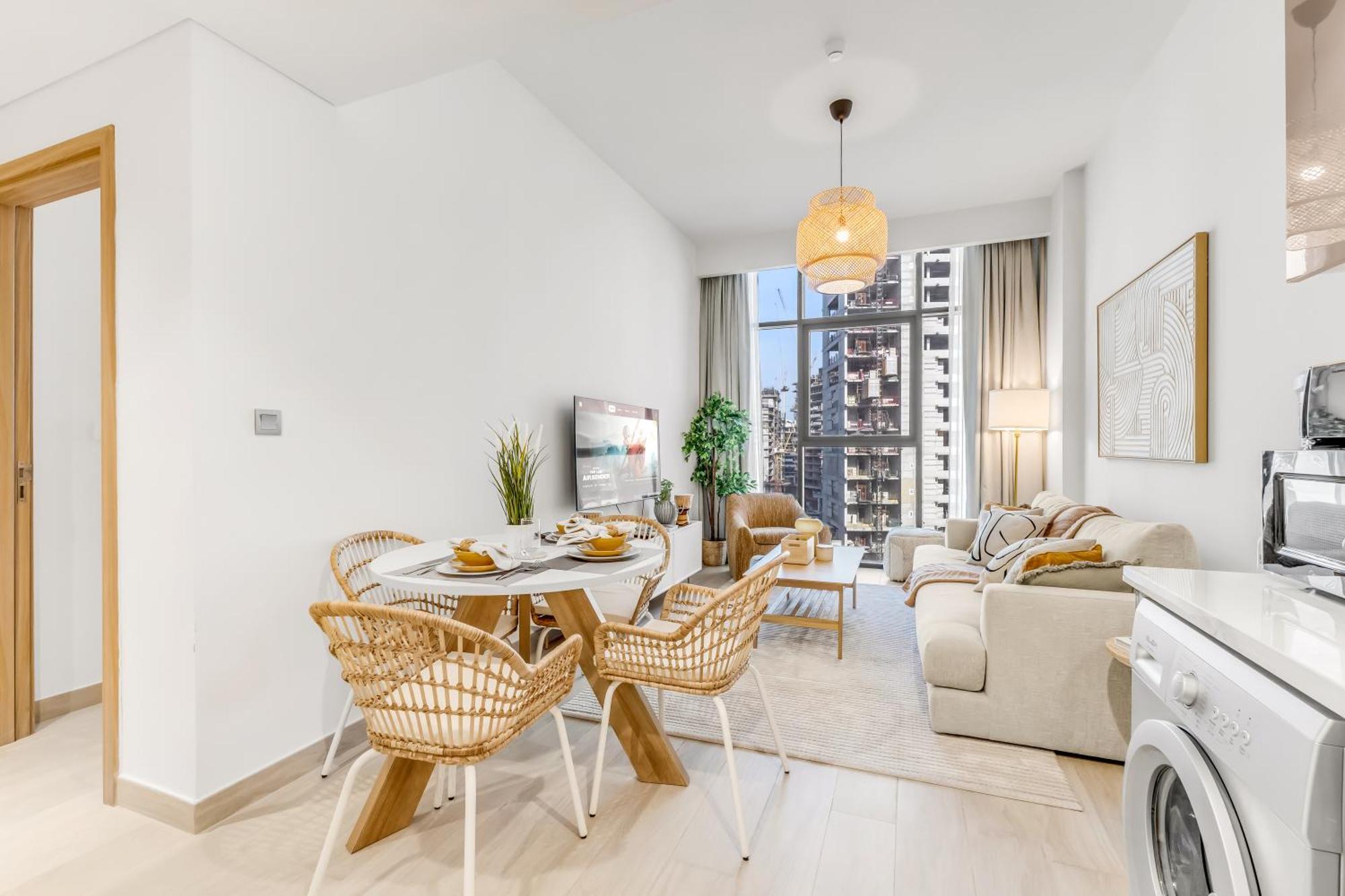 Apartment Elegant 1-bedroom In Dubai
