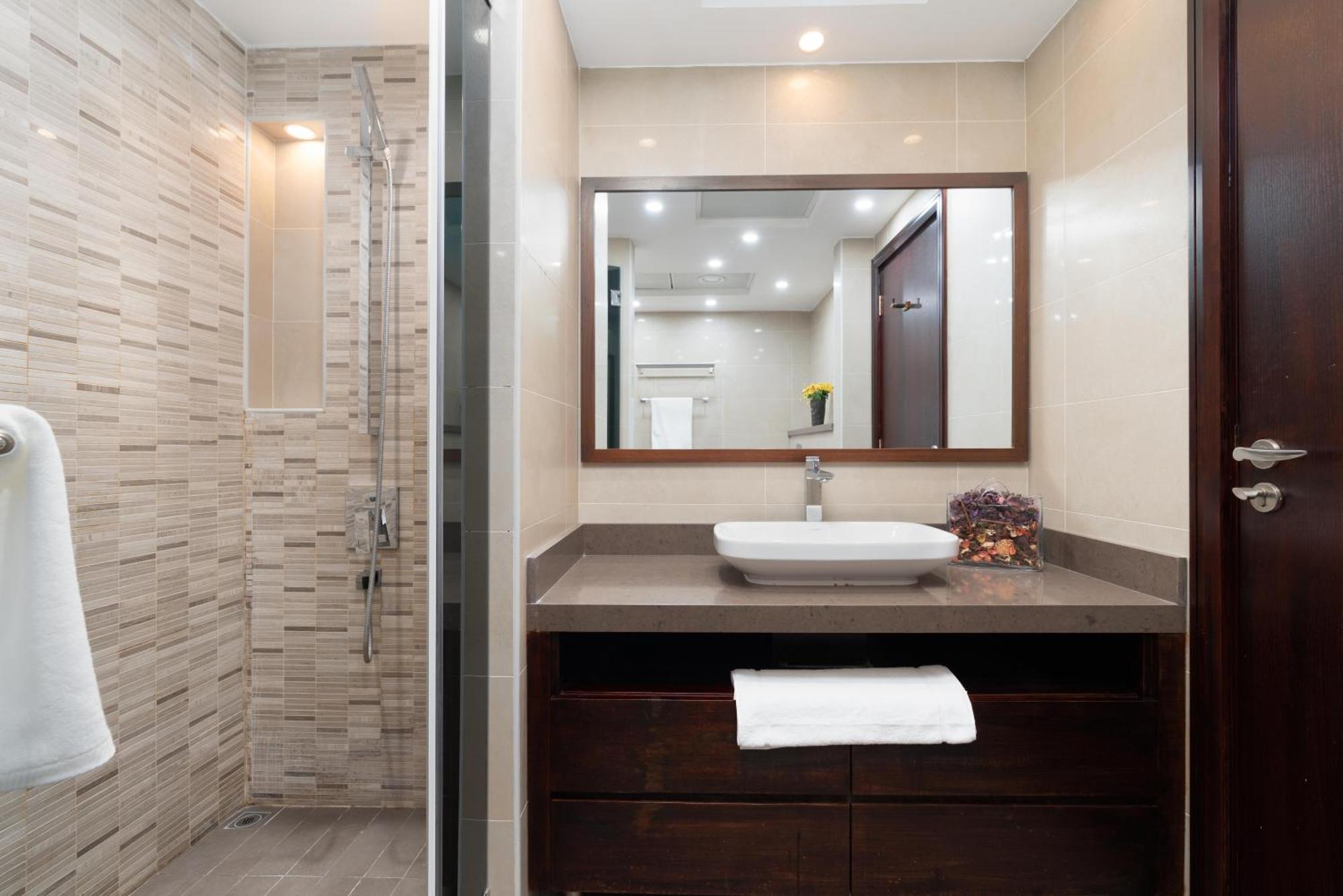 Al Bateen Residences - Ultimate Luxurious Three Bedroom Maid's * Dubai