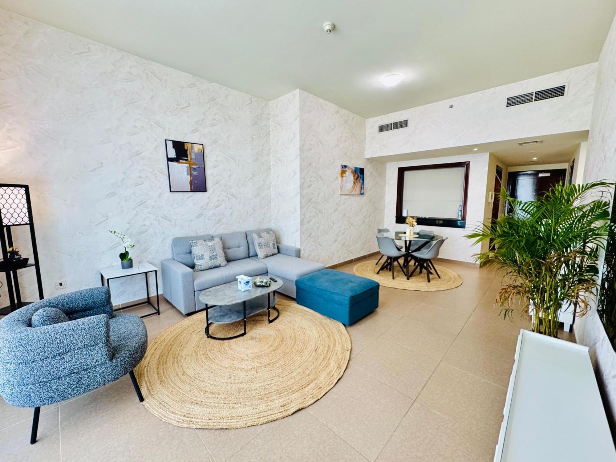 Hm- 702 Specious And Large Fully Furnished One Bedroom