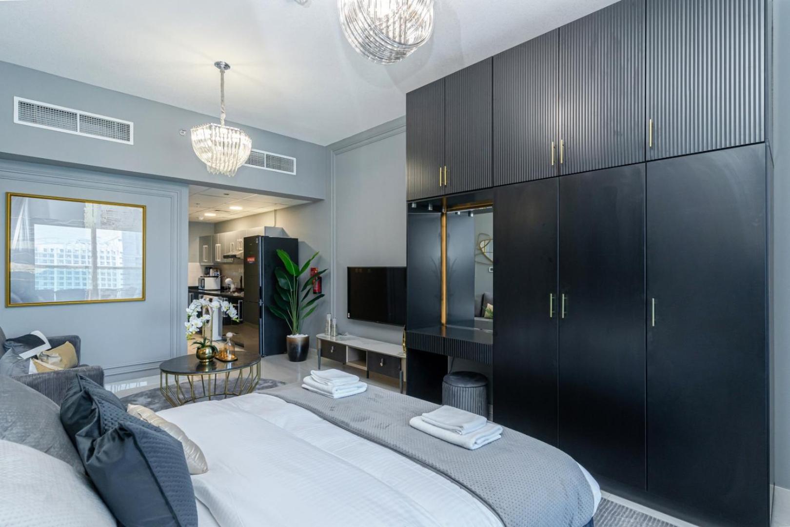 Modern Furnishing I Centre I Super Speed Wifi Dubai