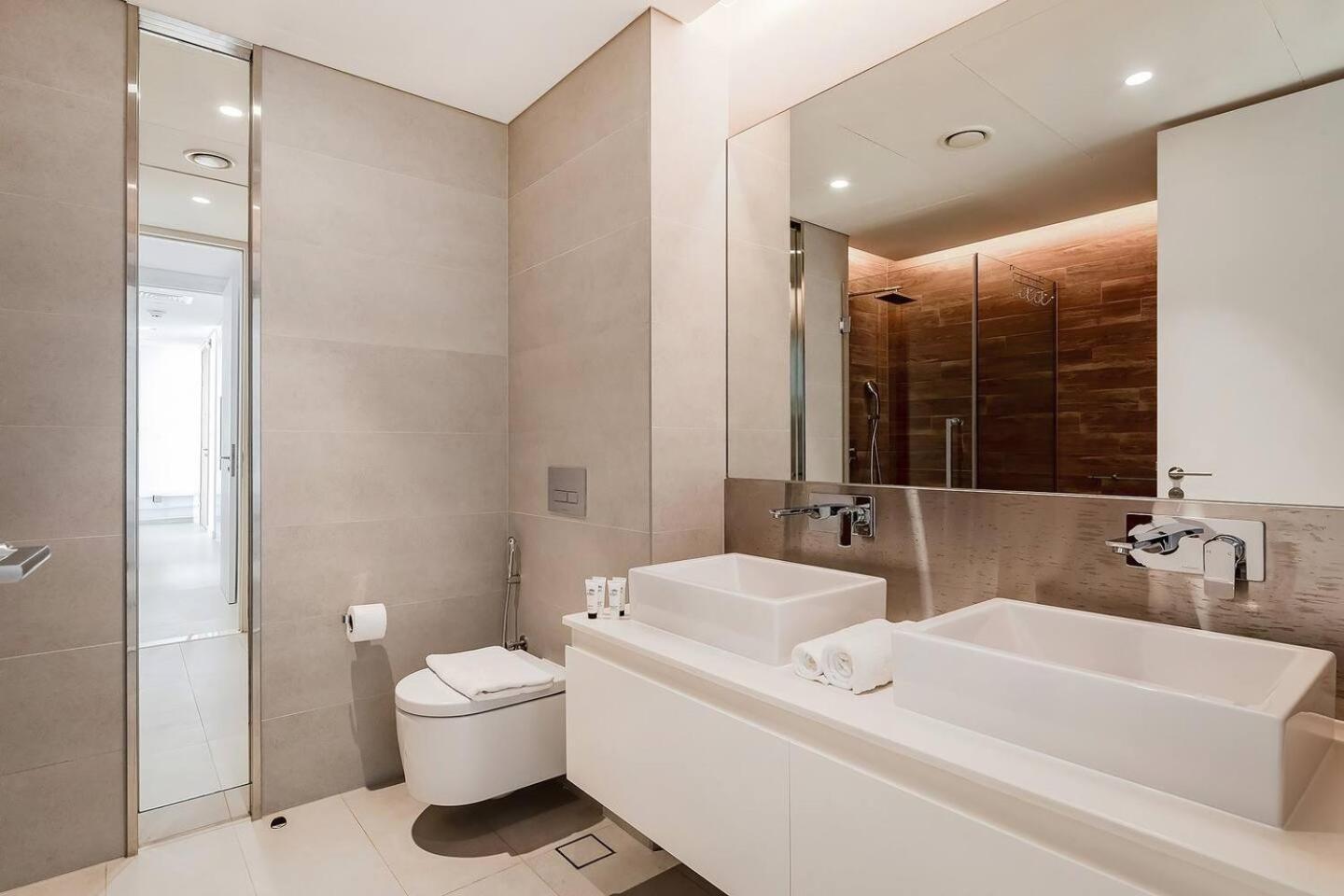 Bluewaters Sea View 2br Pool & Gym & Beachfront * Dubai