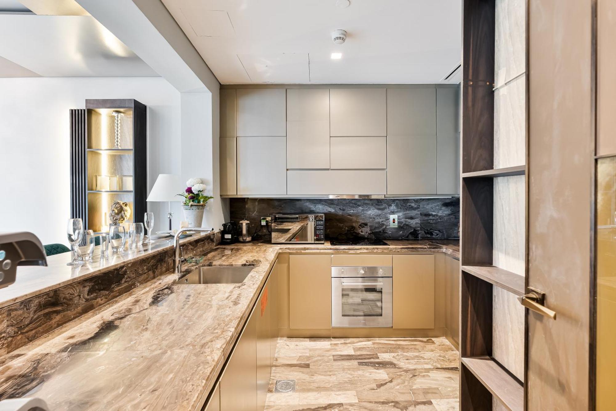 Apartment Damac Heights Dubai
