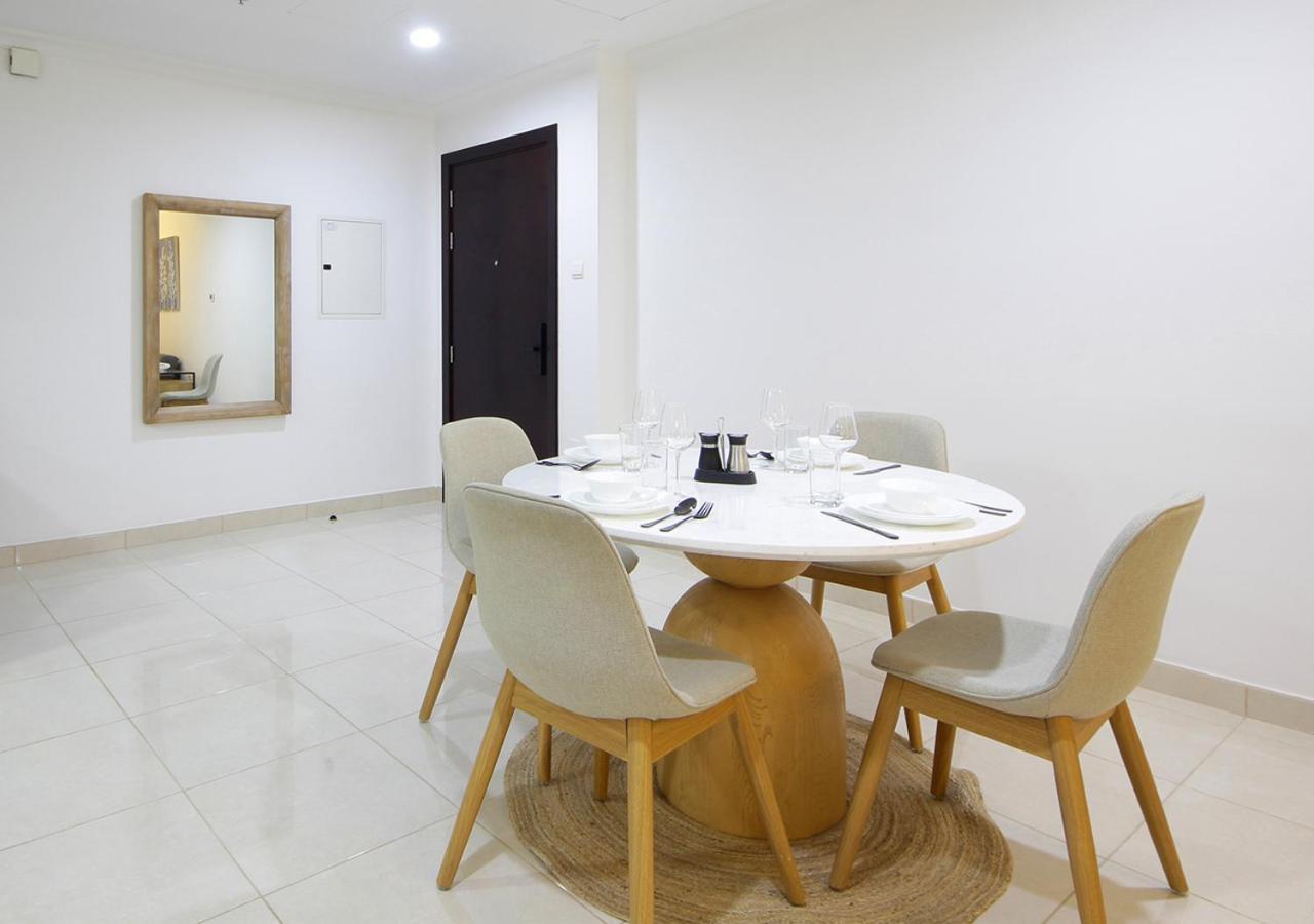 Scenic 1br With Canal & Marina Views Dubai