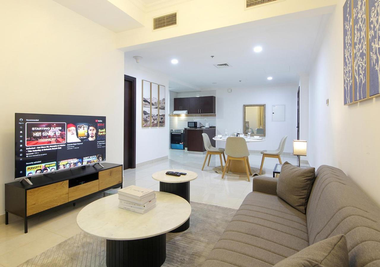 Scenic 1br With Canal & Marina Views * Dubai
