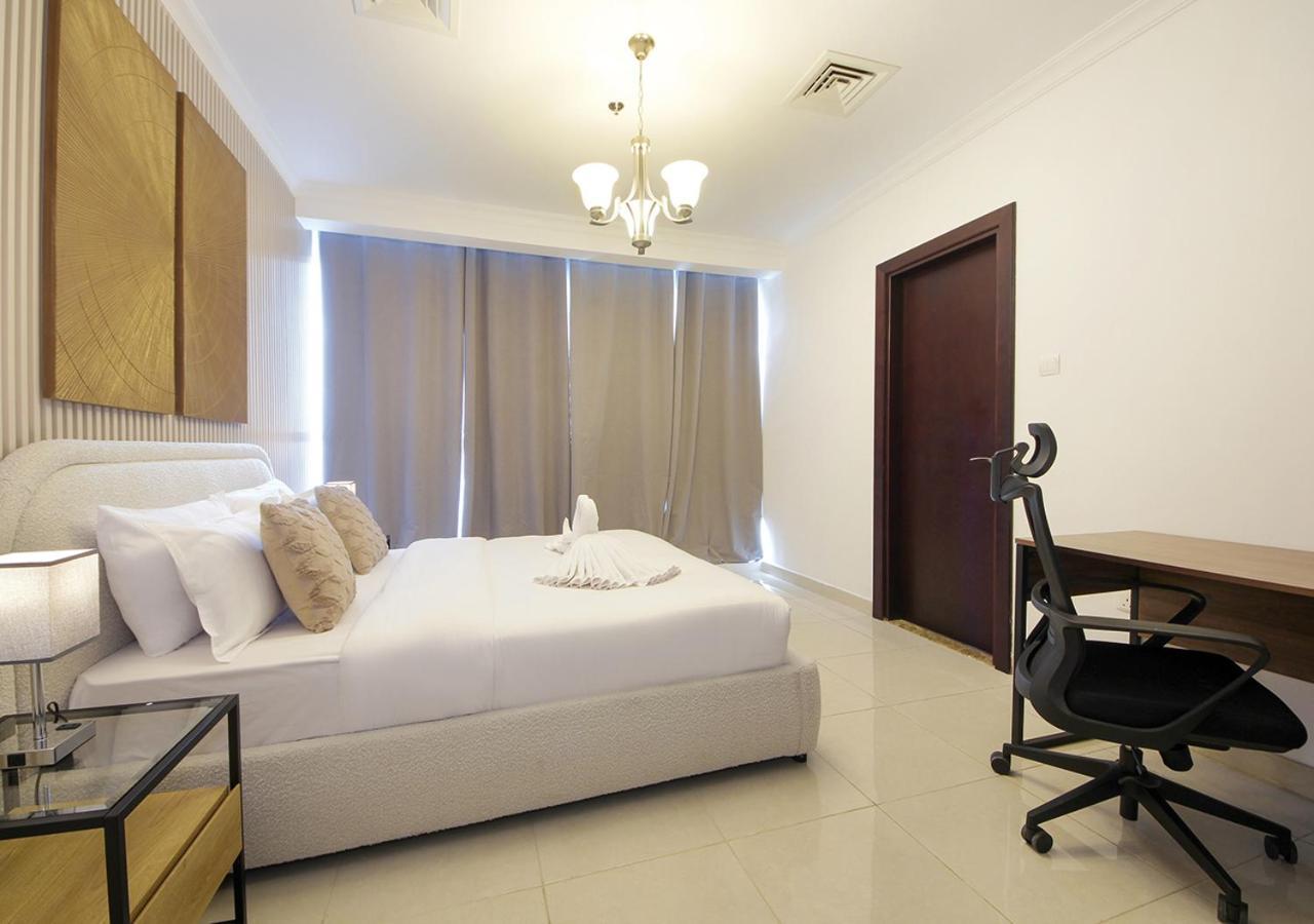 Scenic 1br With Canal & Marina Views * Dubai