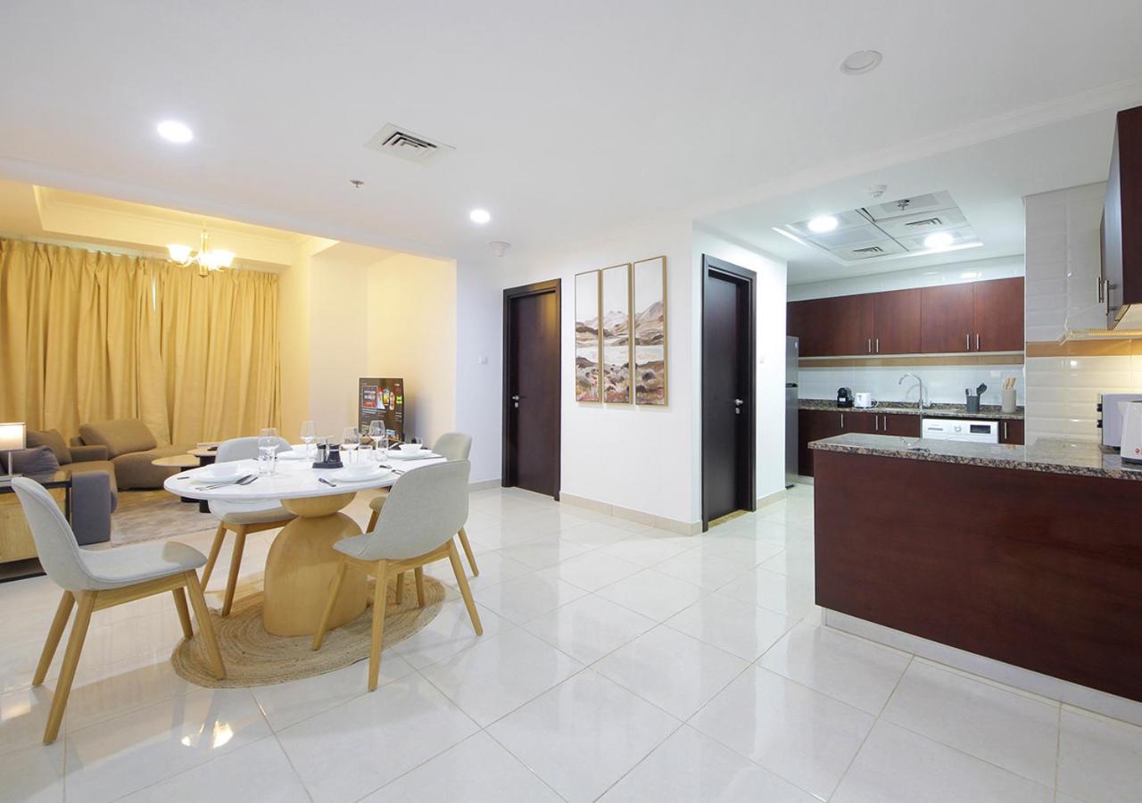 Scenic 1br With Canal & Marina Views Apartment Dubai