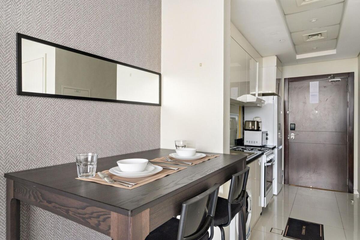 First Class Luxe Cozy Living