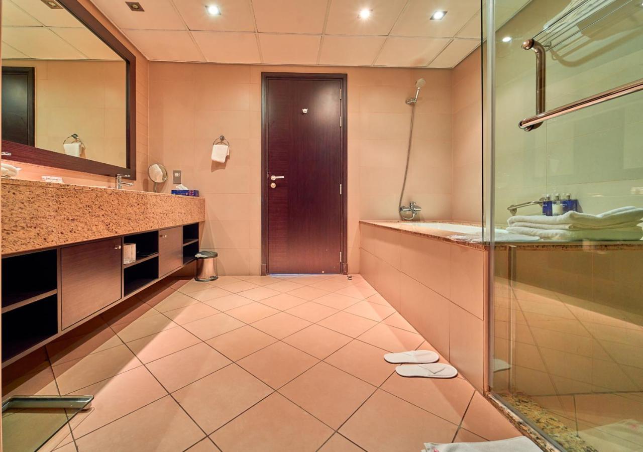 Retreat By Voye Homes Inside Anantara With Access & Private In Palm Jumeirah Apartment *