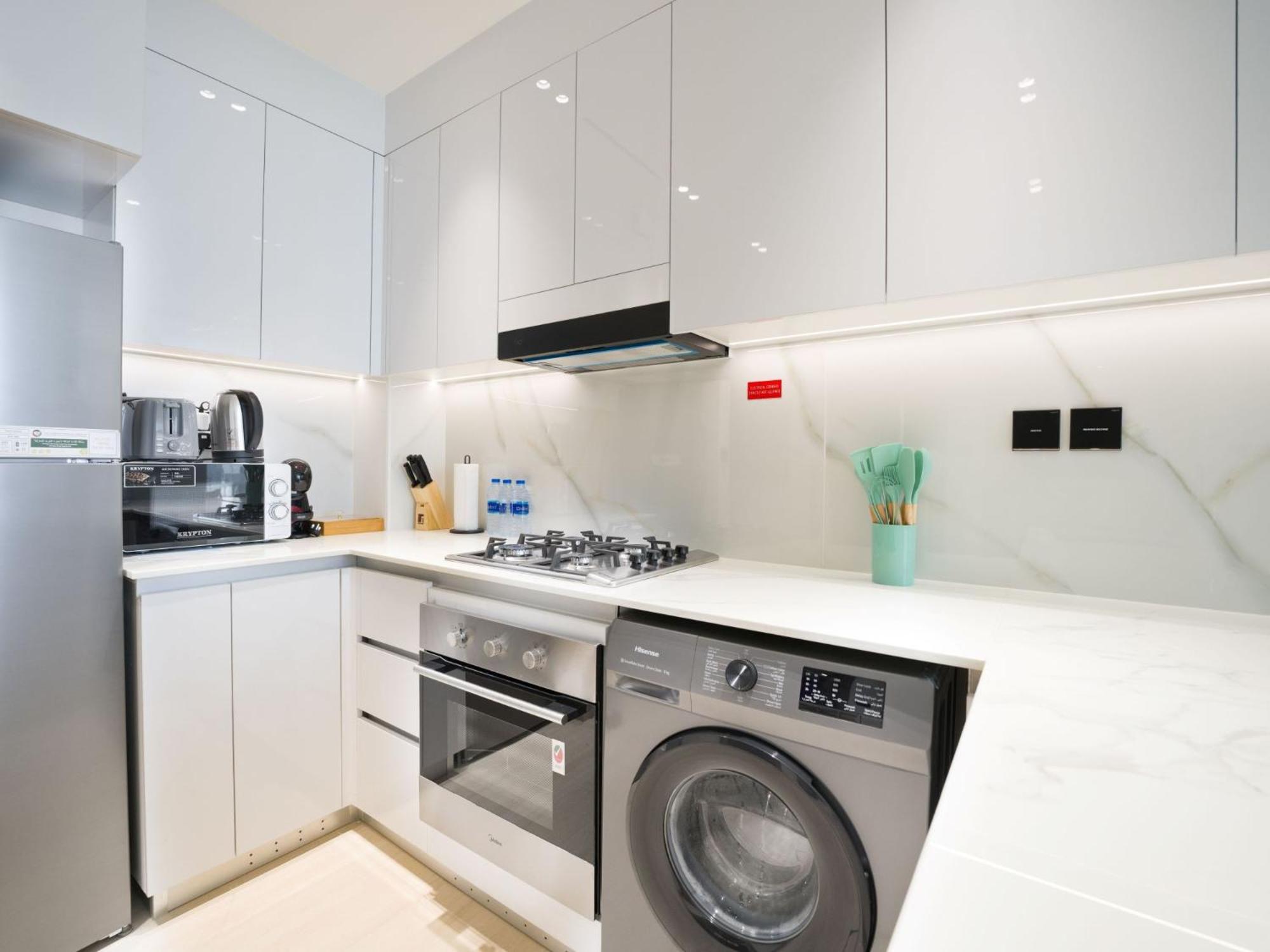Easygo- Stylish 1bdr With View And Astonishing Facilities Jvc