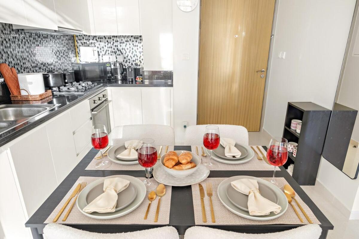 First Class 1br Luxe Comfort Stylish Design