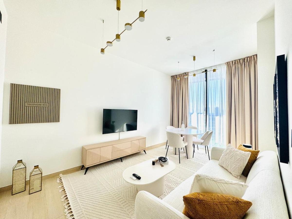 Aesthetic 2bhk At Jvc,
