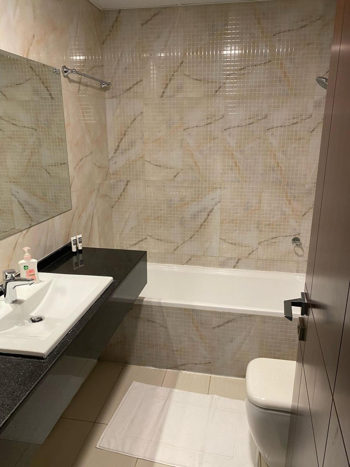 Apartment Ams - Two Bedroom - Gala Garden Building Arjan *