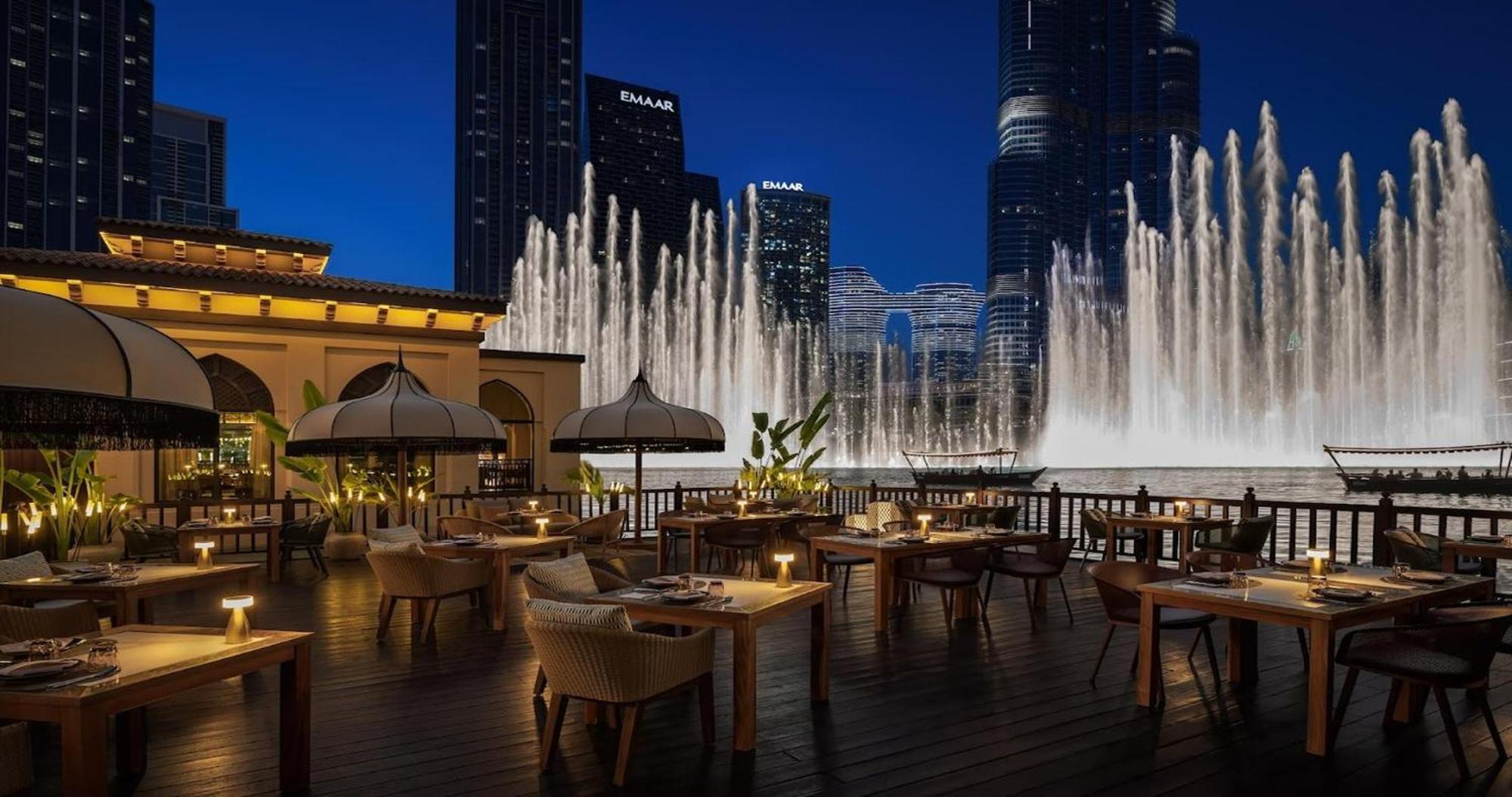 Sleek 1 Bedroom In Burj Royale With Canal View Apartment Dubai