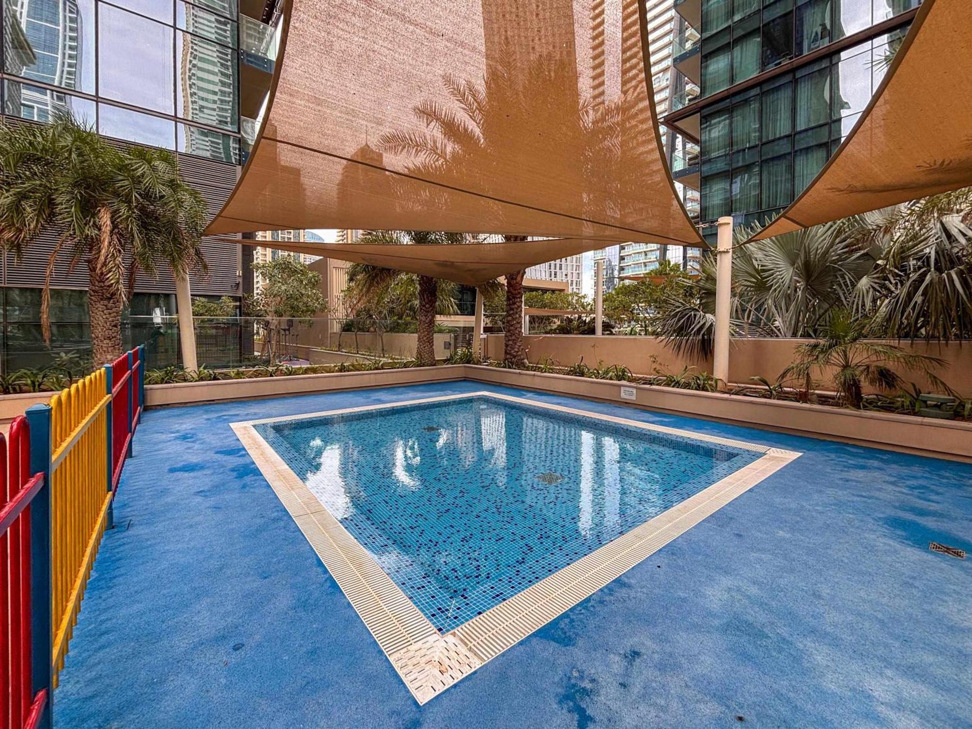 Frank Porter - The At Marina Gate 2 Apartment Dubai