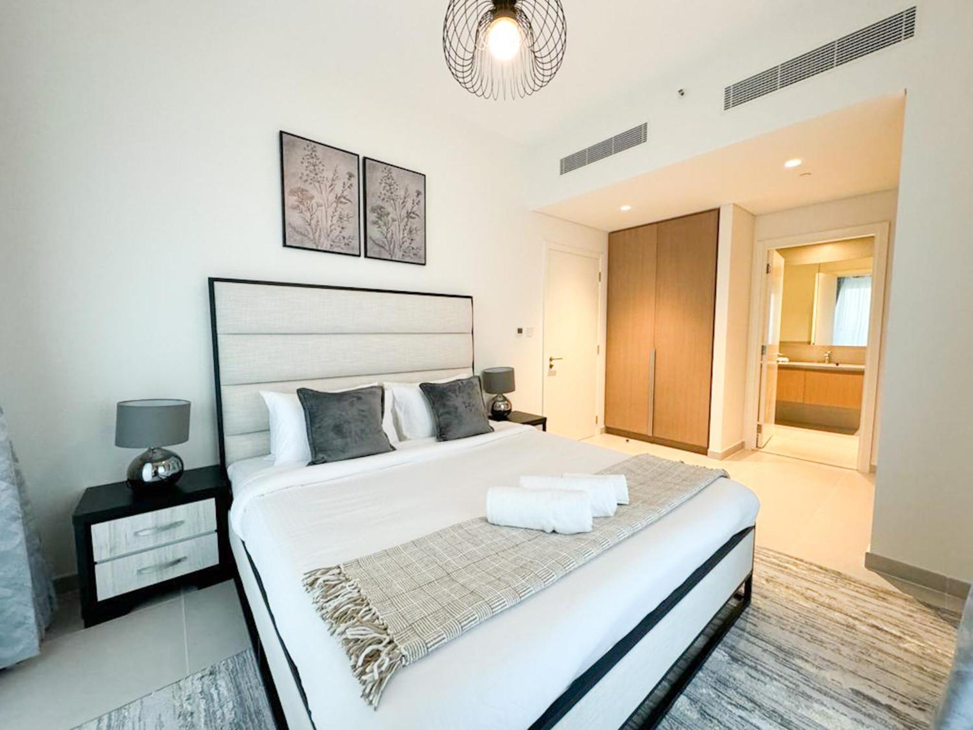 Apartment Spacious 3br With Access *