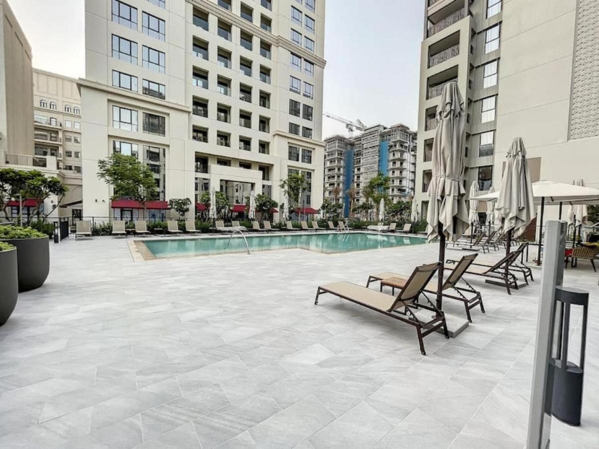 Spacious 3br With Access Apartment *