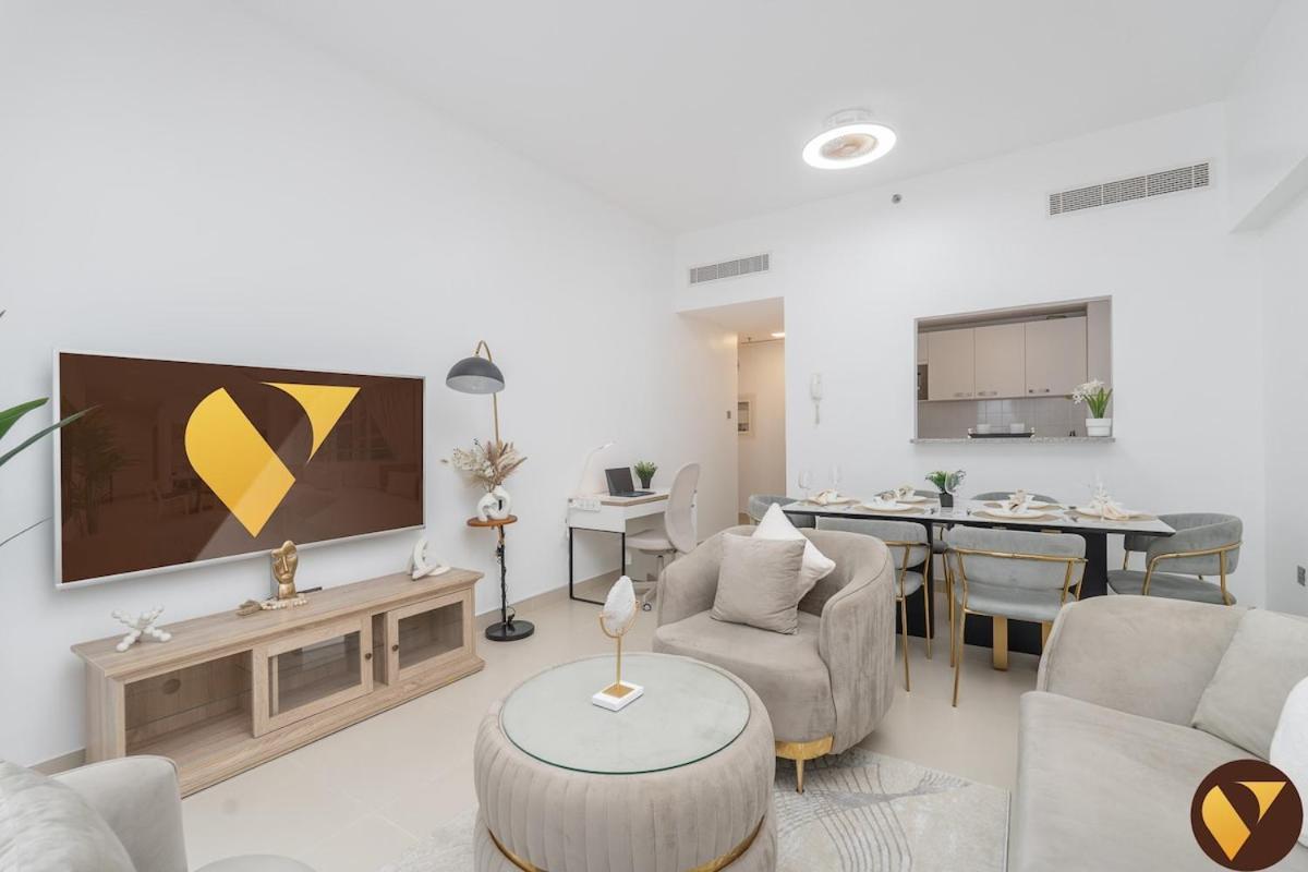 Apartment Vogue Prime Location In Jumeirah Village Circle - Spacious One Bedroom In Jeewar Tower With Balcony And Full Amenities Access Dubai