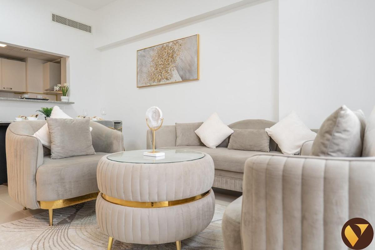 Apartment Vogue Prime Location In Jumeirah Village Circle - Spacious One Bedroom In Jeewar Tower With Balcony And Full Amenities Access *