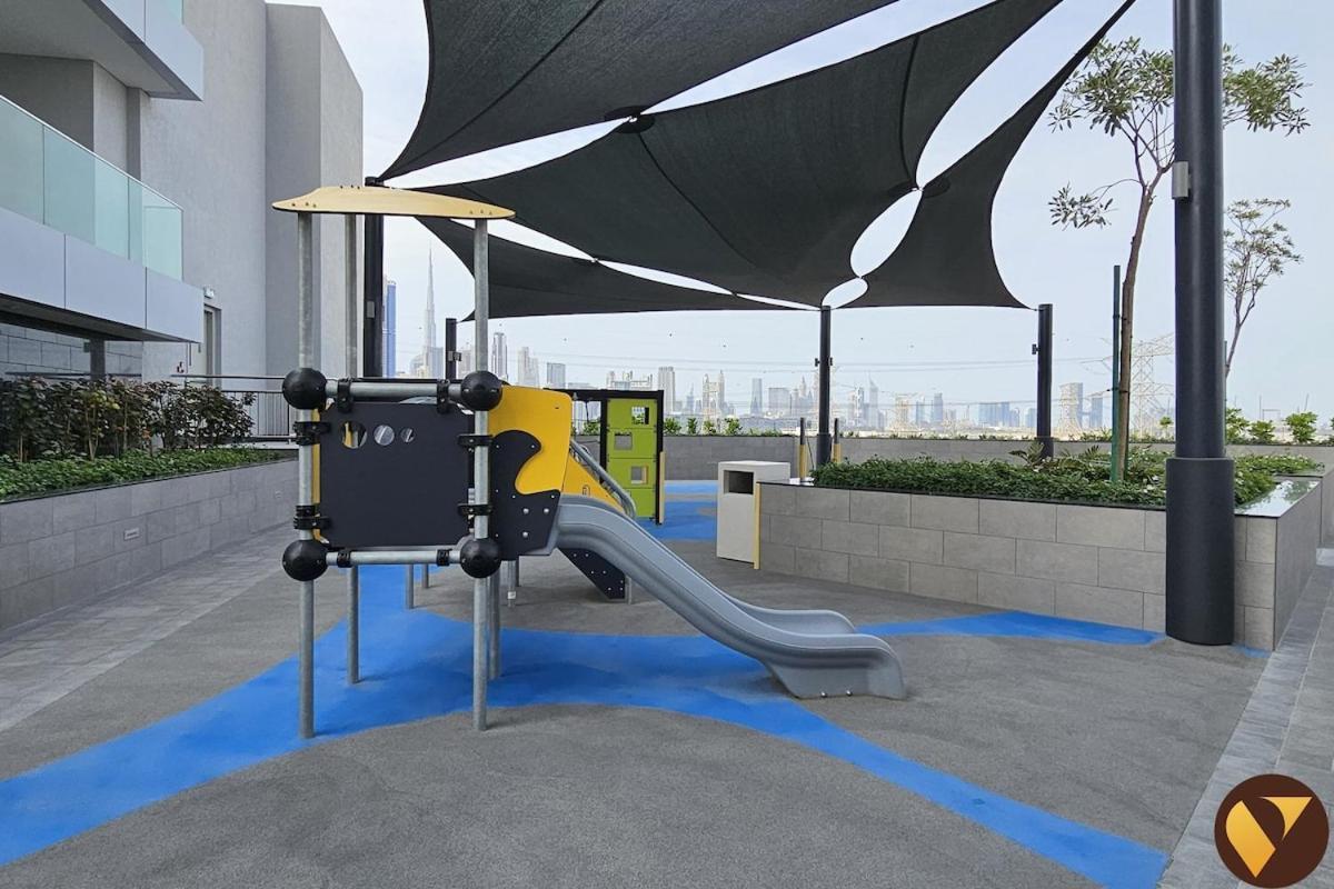 Vogue Prime Location In Jumeirah Village Circle - Spacious One Bedroom In Jeewar Tower With Balcony And Full Amenities Access *