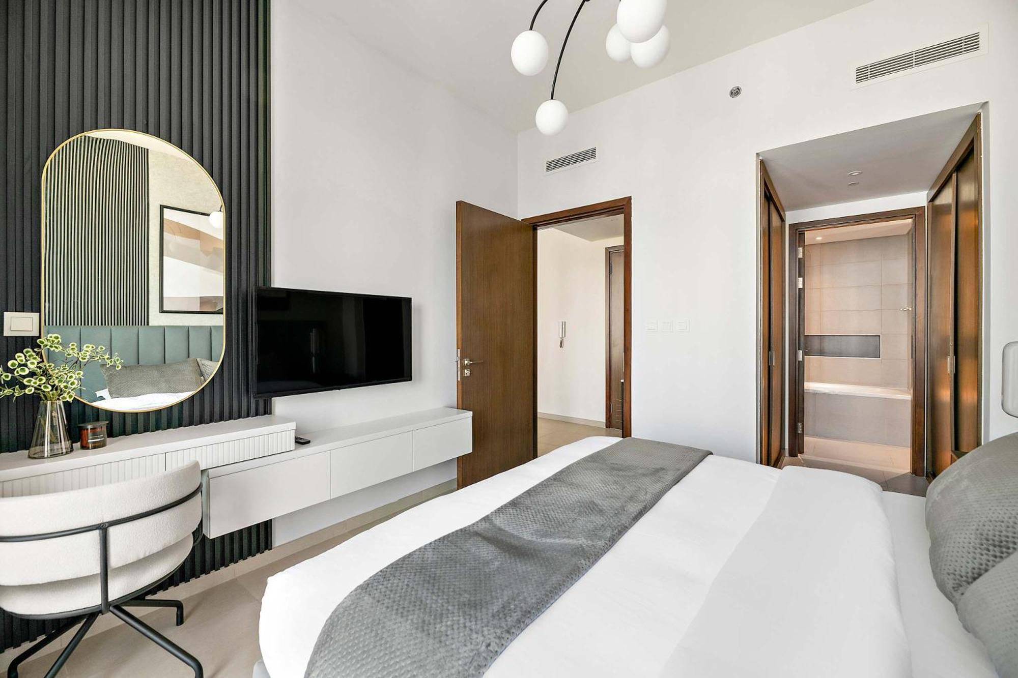 Silkhaus Elegant And Luxury 1bdr Downtown Apartment