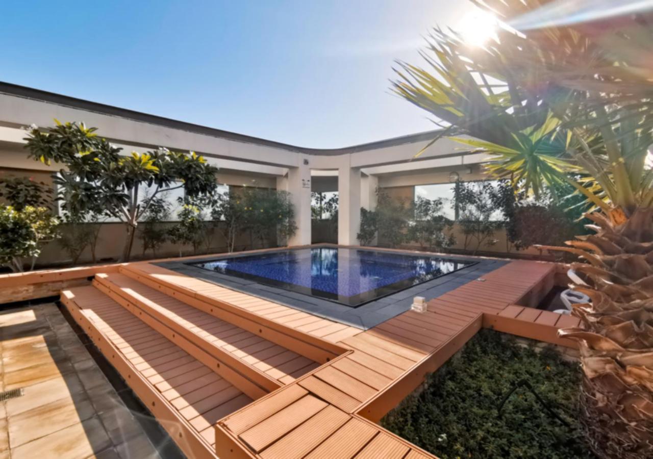 Apartment Sky Gardens *