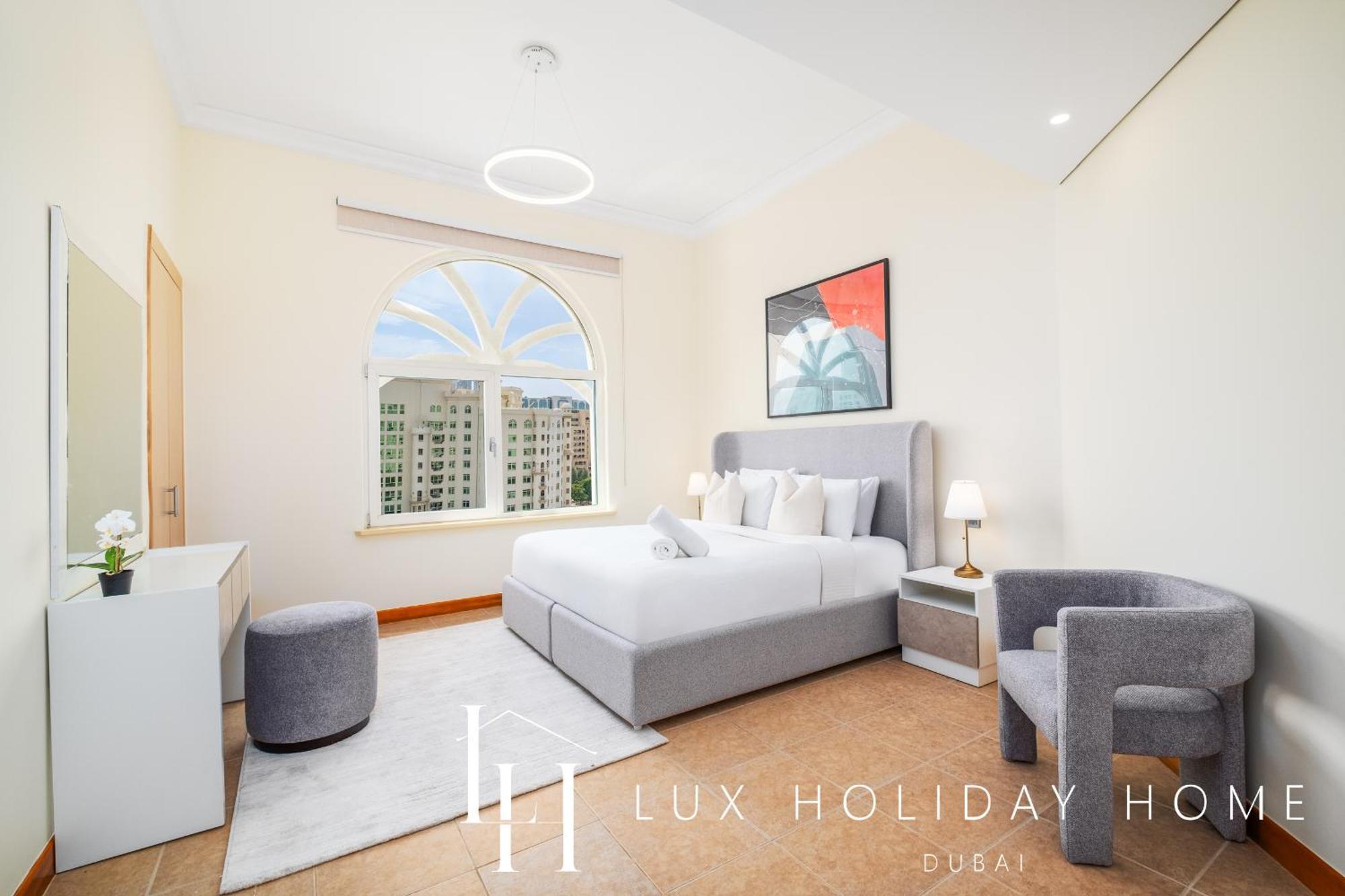 Lux The Shoreline Palm Island Skyline 2 Apartment Dubai