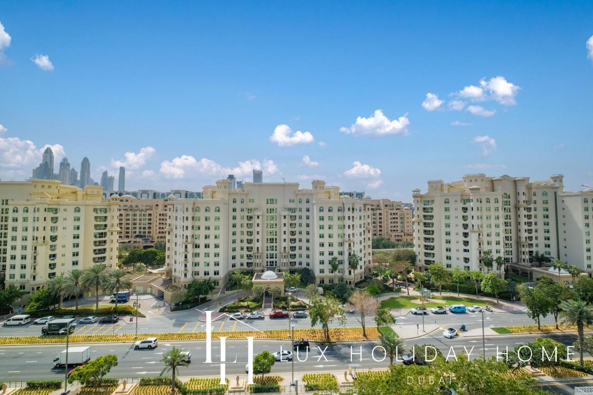 Apartment Lux The Shoreline Palm Island Skyline 2