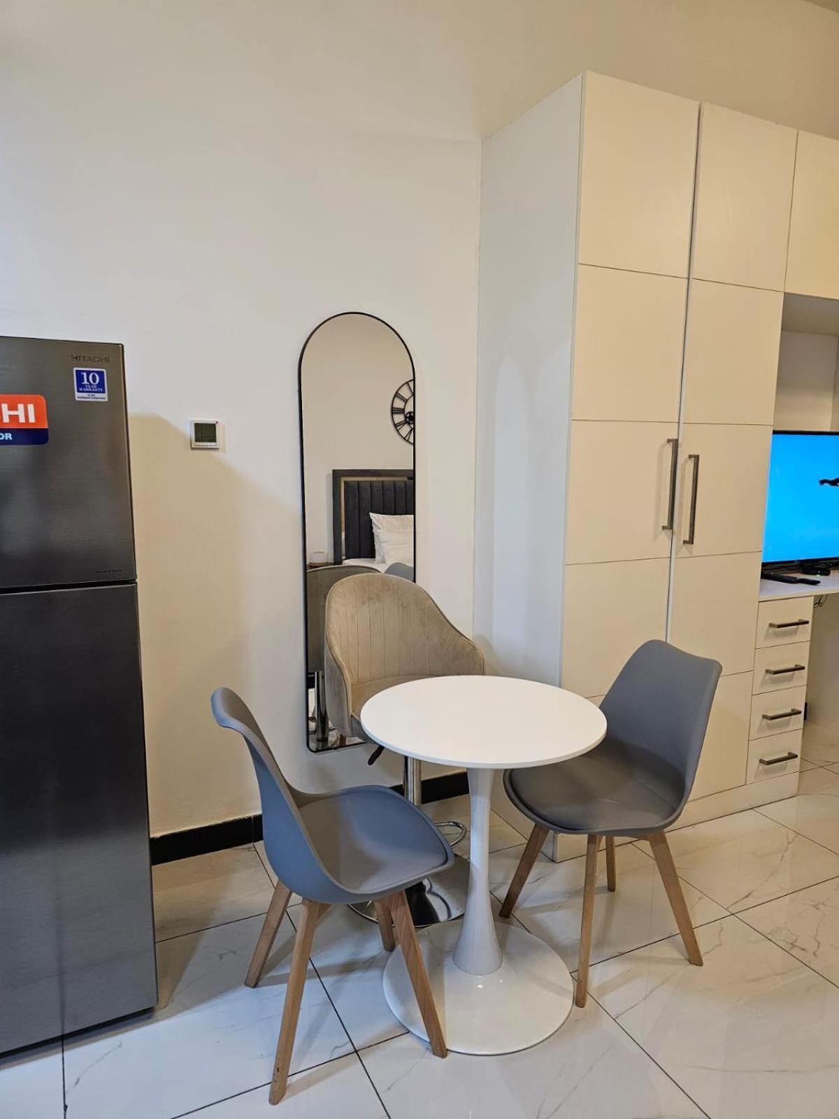 Homes2retreat - Cozy & Elegant In Jvc Apartment Dubai