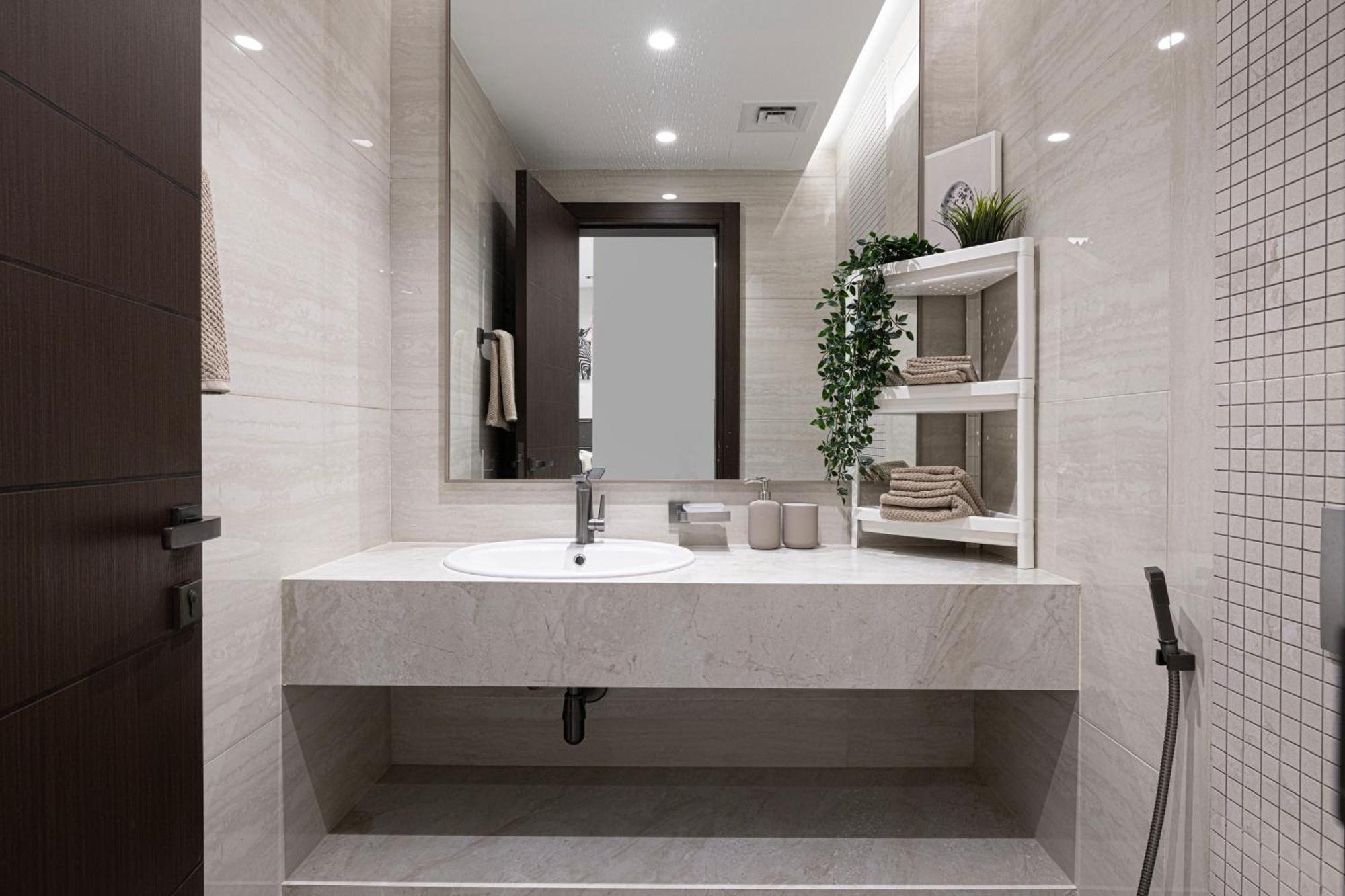 Elegant 1bhk In Business Bay, Nearby Burj Khalifa & Mall Apartment