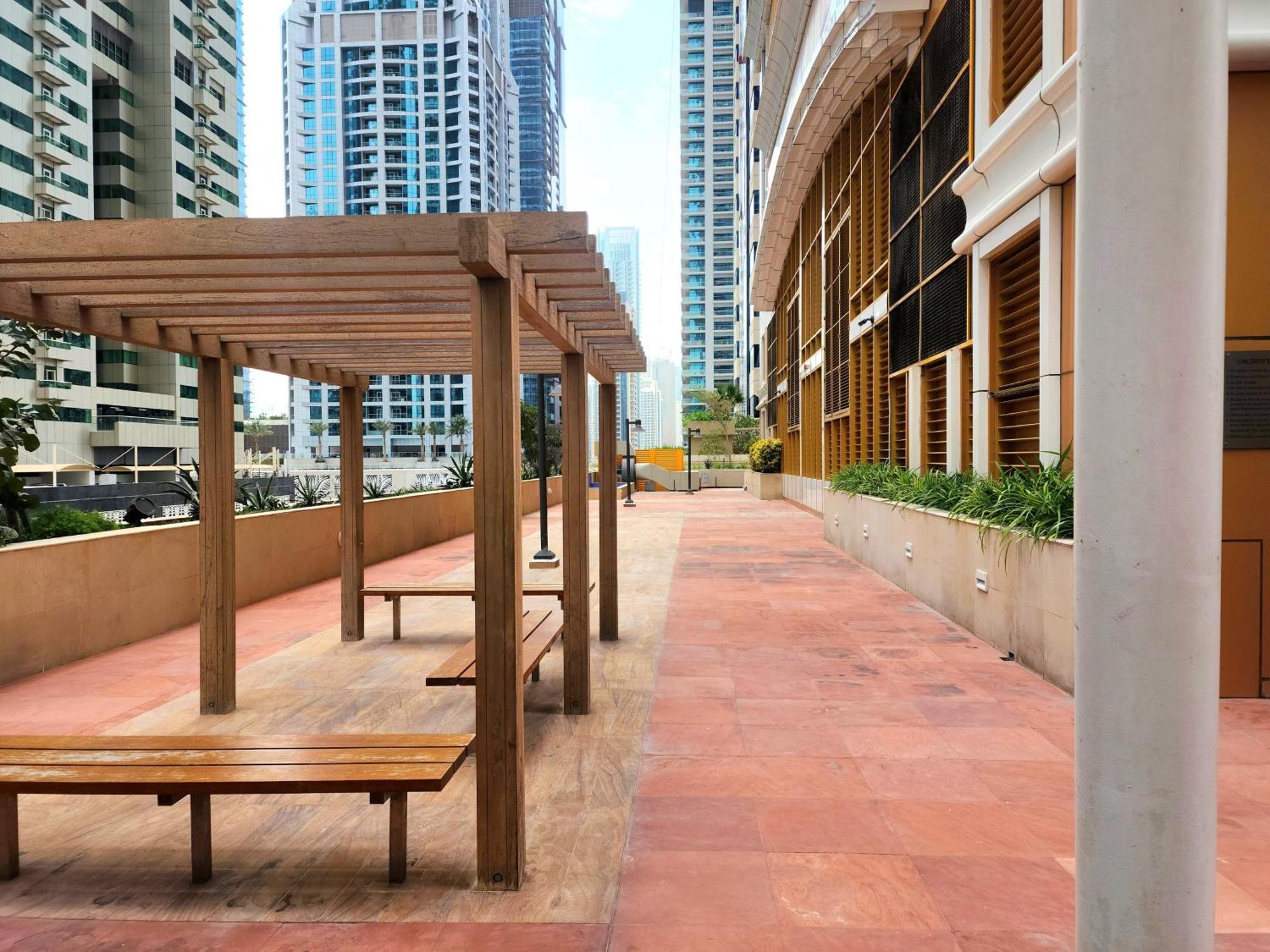 Lux 1br High-floor In Marina *