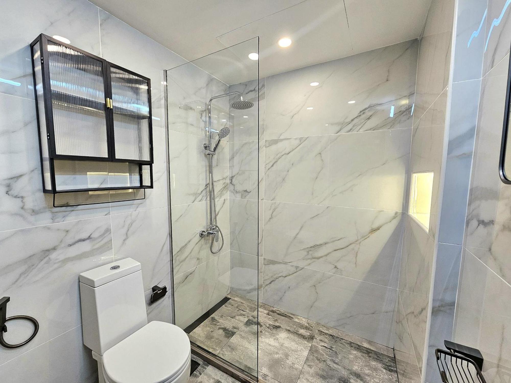Lux 1br High-floor In Marina Apartment *