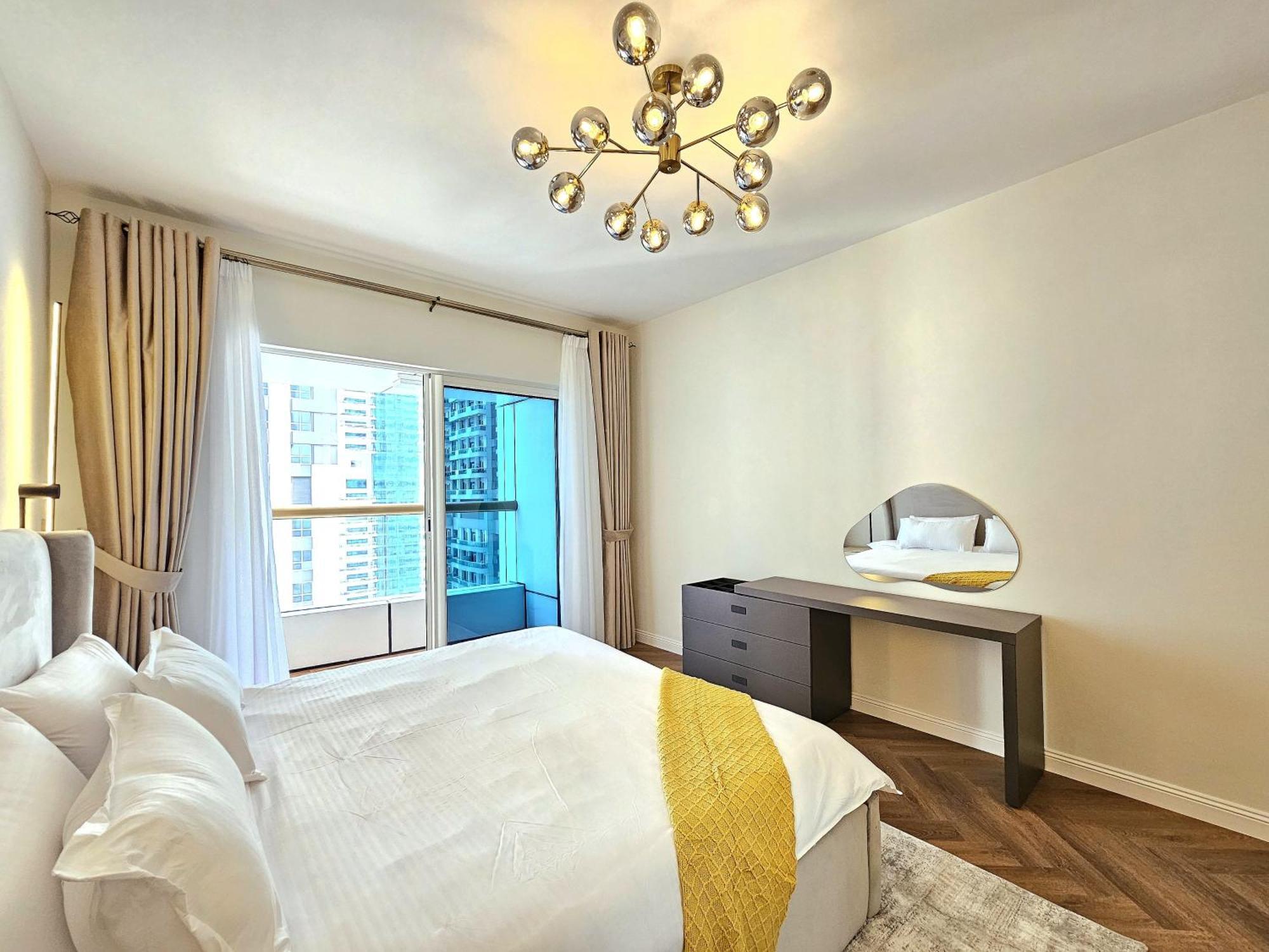 Lux 1br High-floor In Marina * Dubai